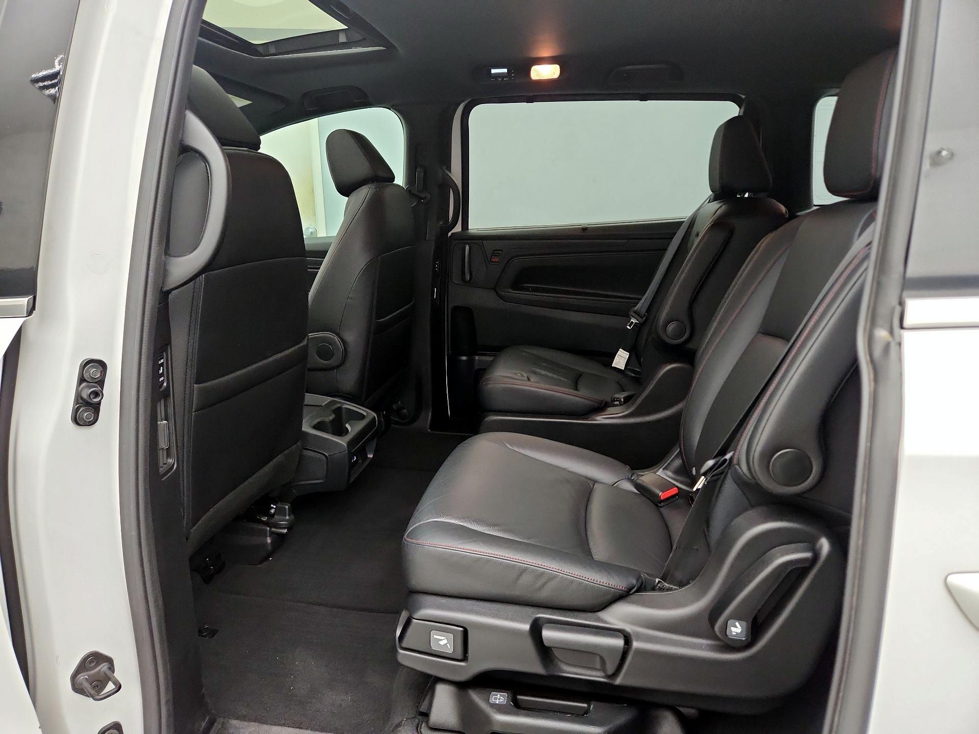 Thumbnail: 2023 Honda Odyssey - 20