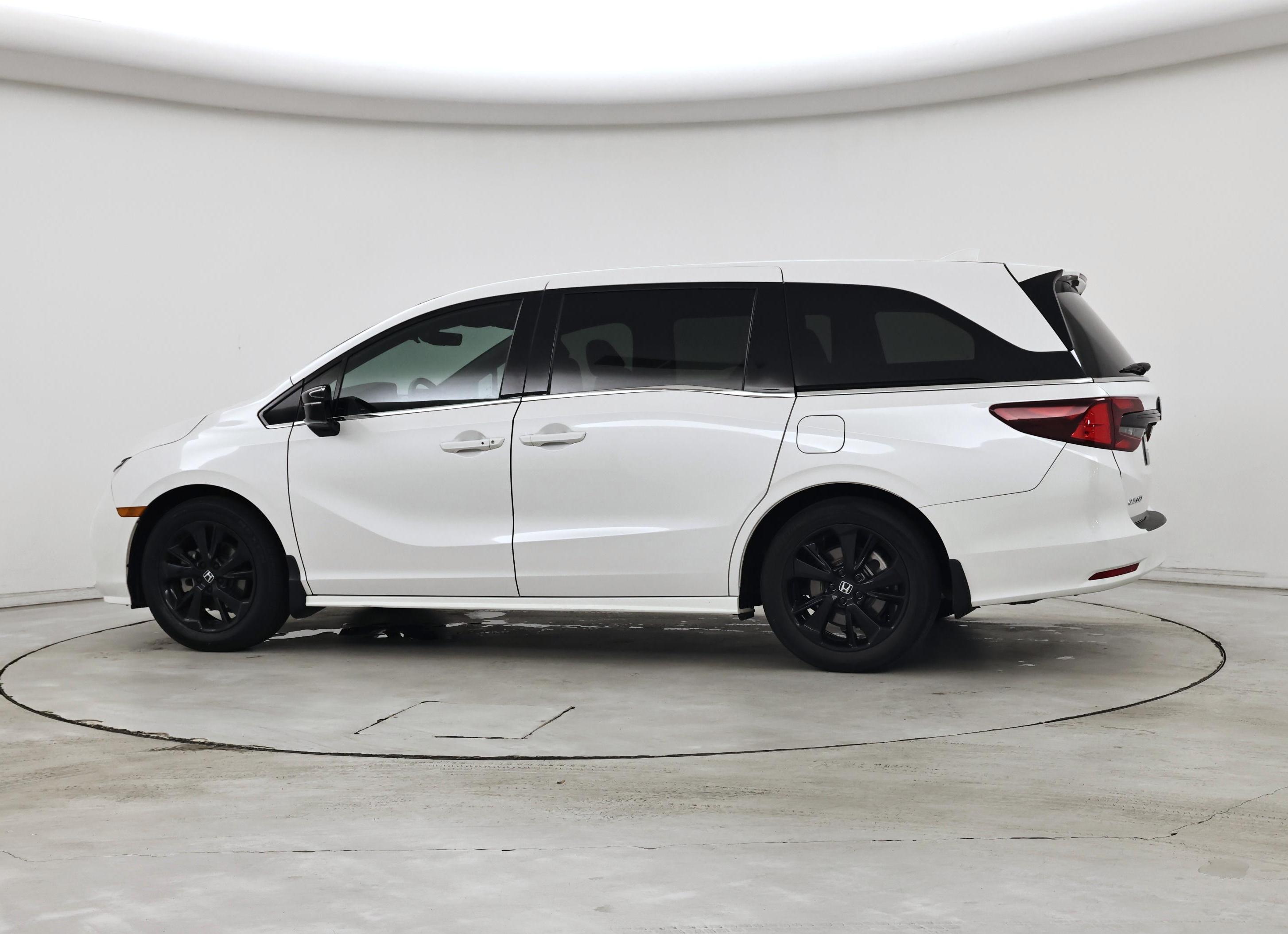 Thumbnail: 2023 Honda Odyssey - 5