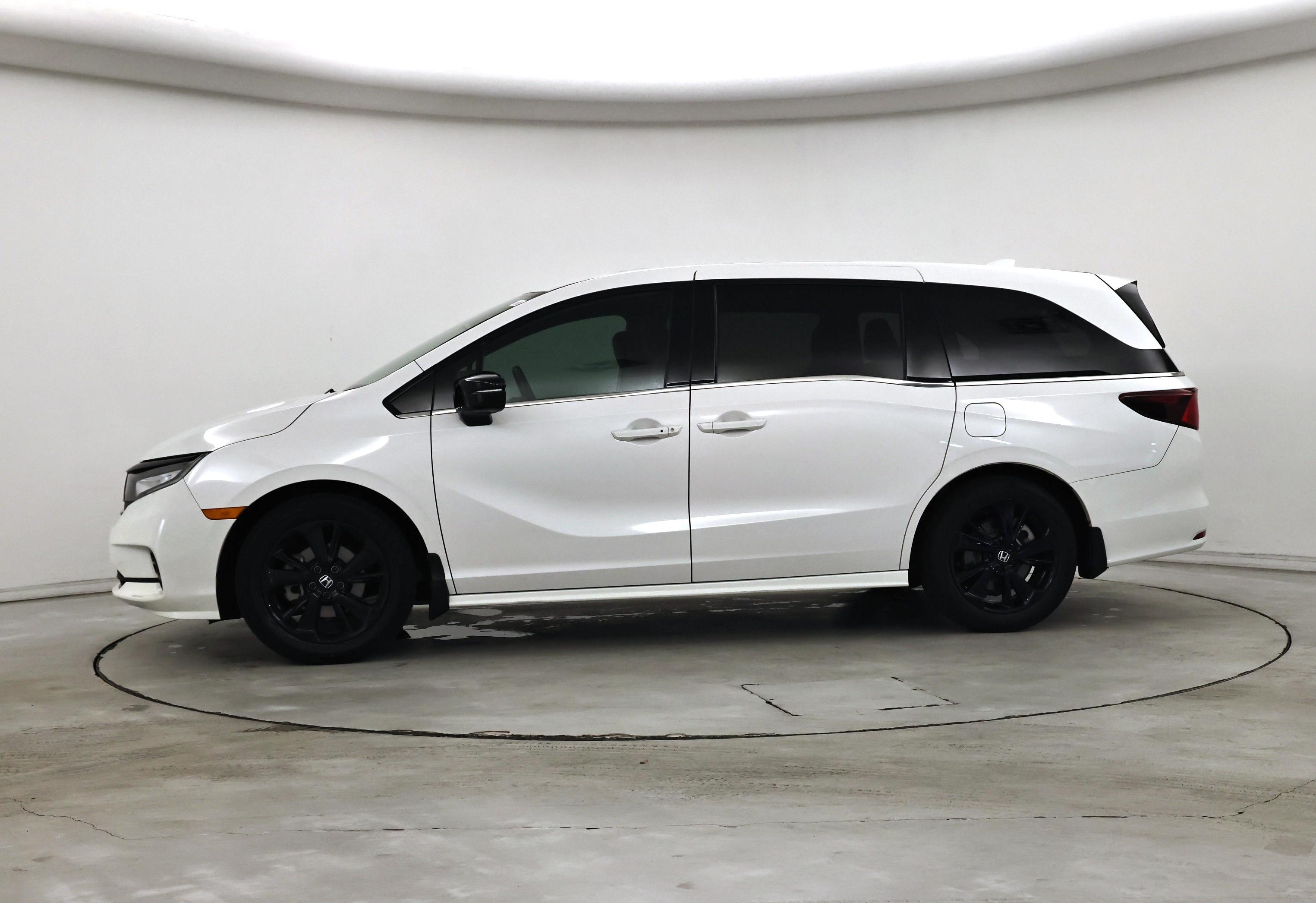 Thumbnail: 2023 Honda Odyssey - 8