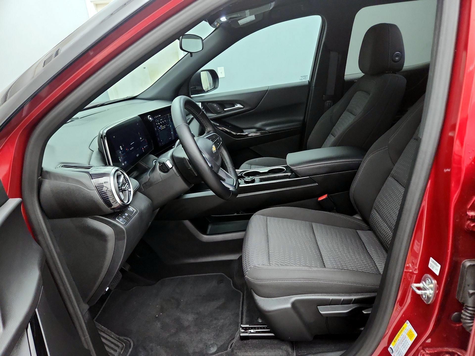 Thumbnail: 2026 Chevrolet Equinox - 11