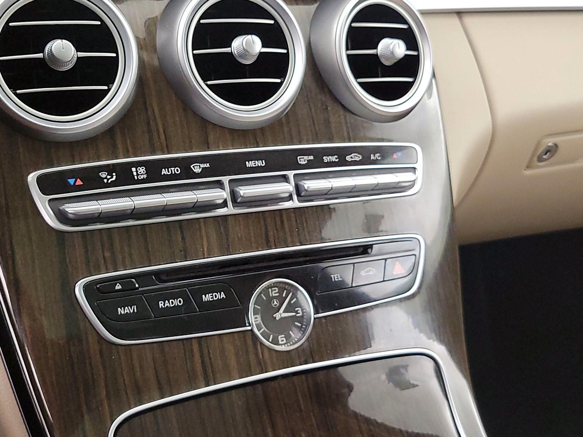 Thumbnail: 2016 Mercedes-Benz C-Class - 17