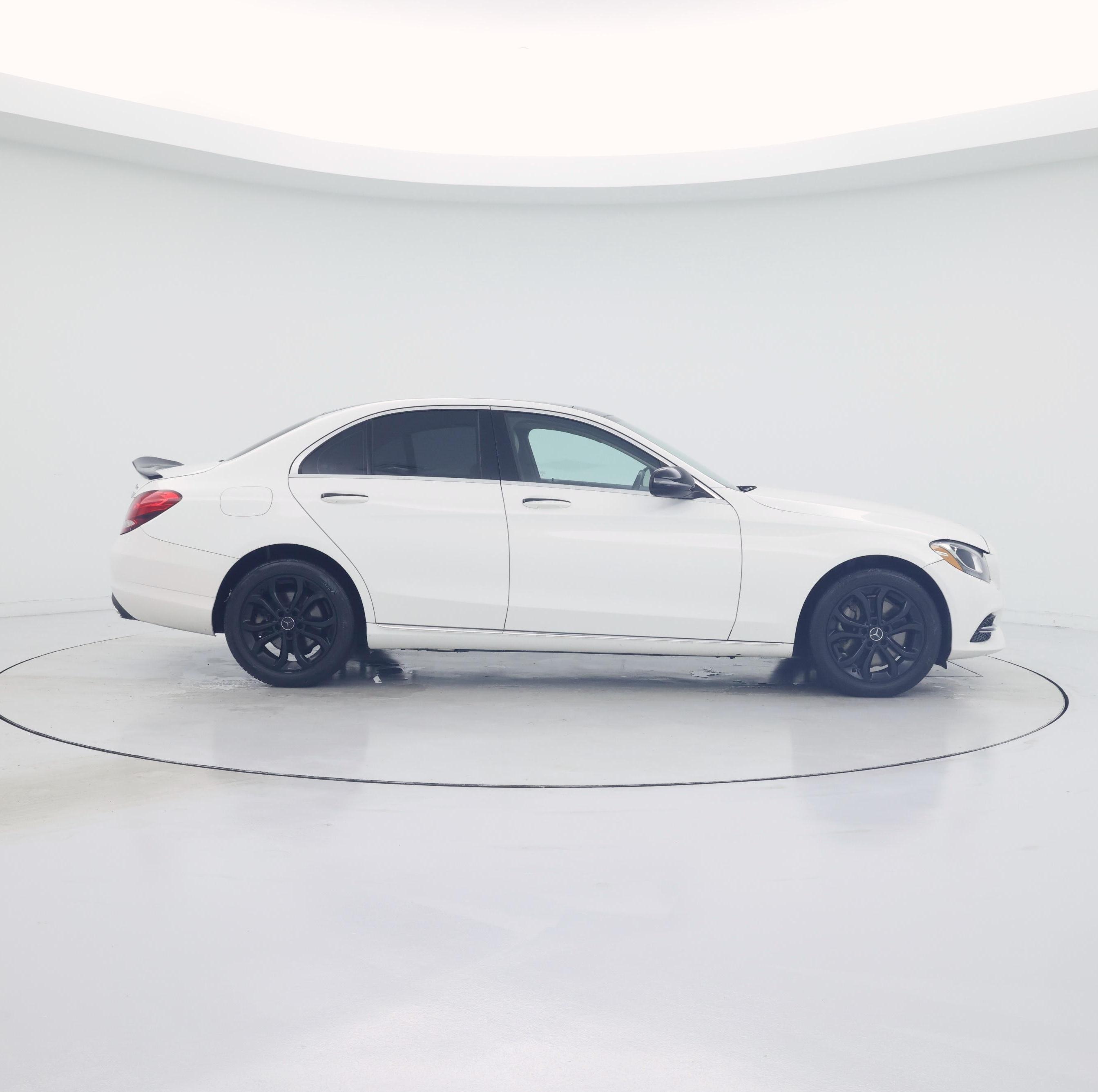 Thumbnail: 2016 Mercedes-Benz C-Class - 7