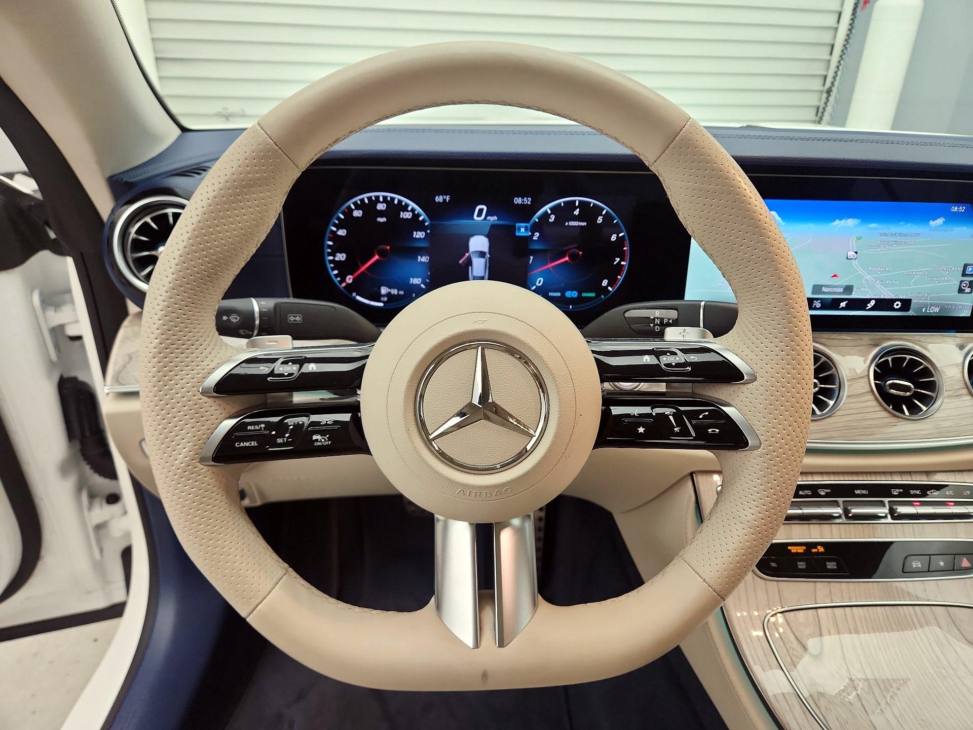 Thumbnail: 2023 Mercedes-Benz E-Class - 10