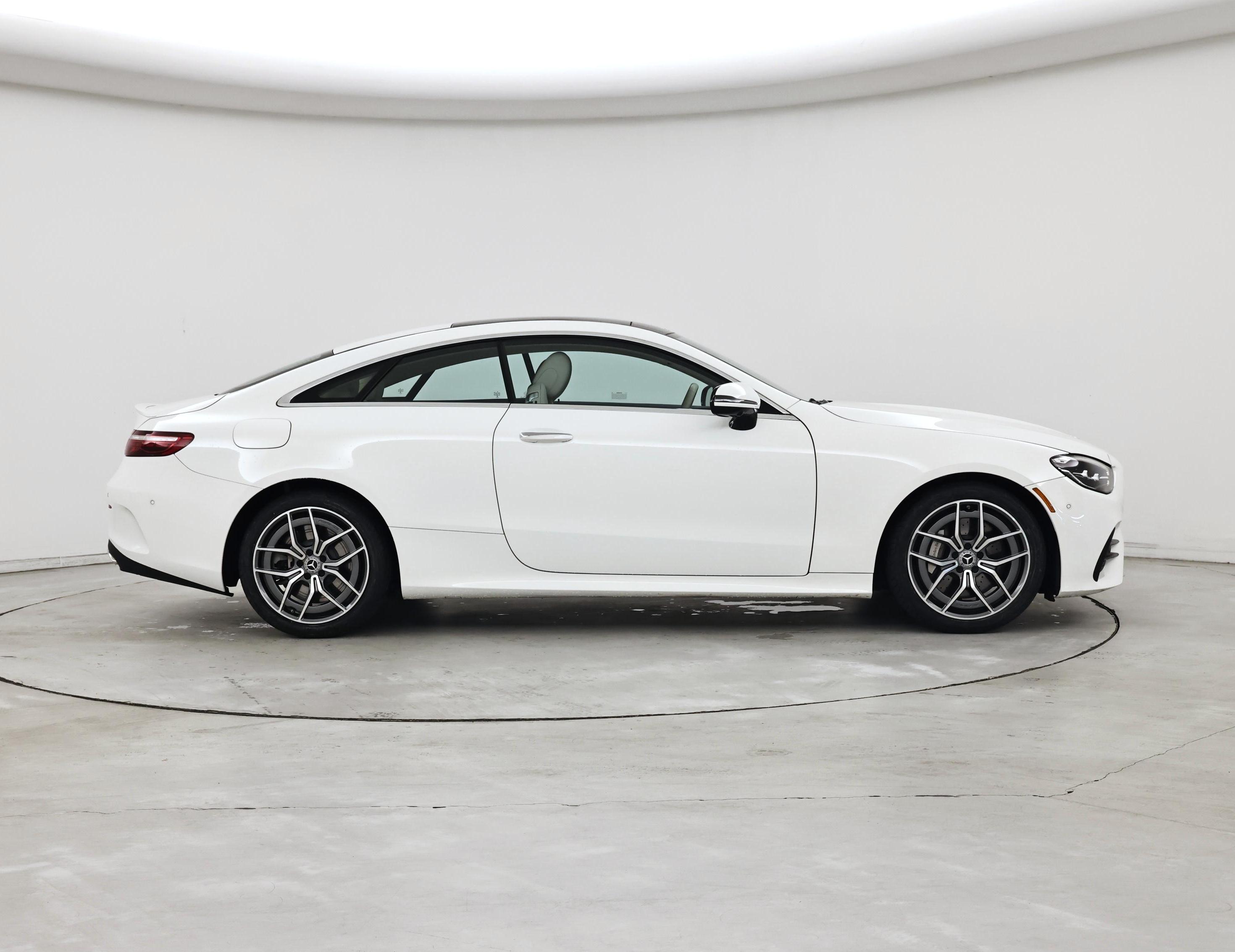 Thumbnail: 2023 Mercedes-Benz E-Class - 7