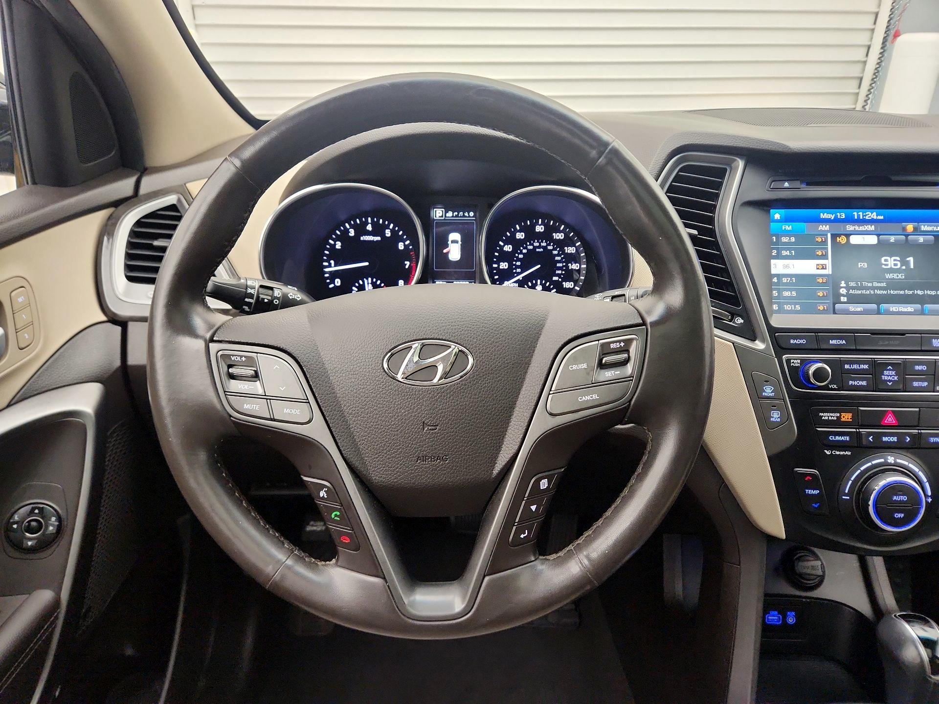 Thumbnail: 2017 Hyundai Santa Fe - 10