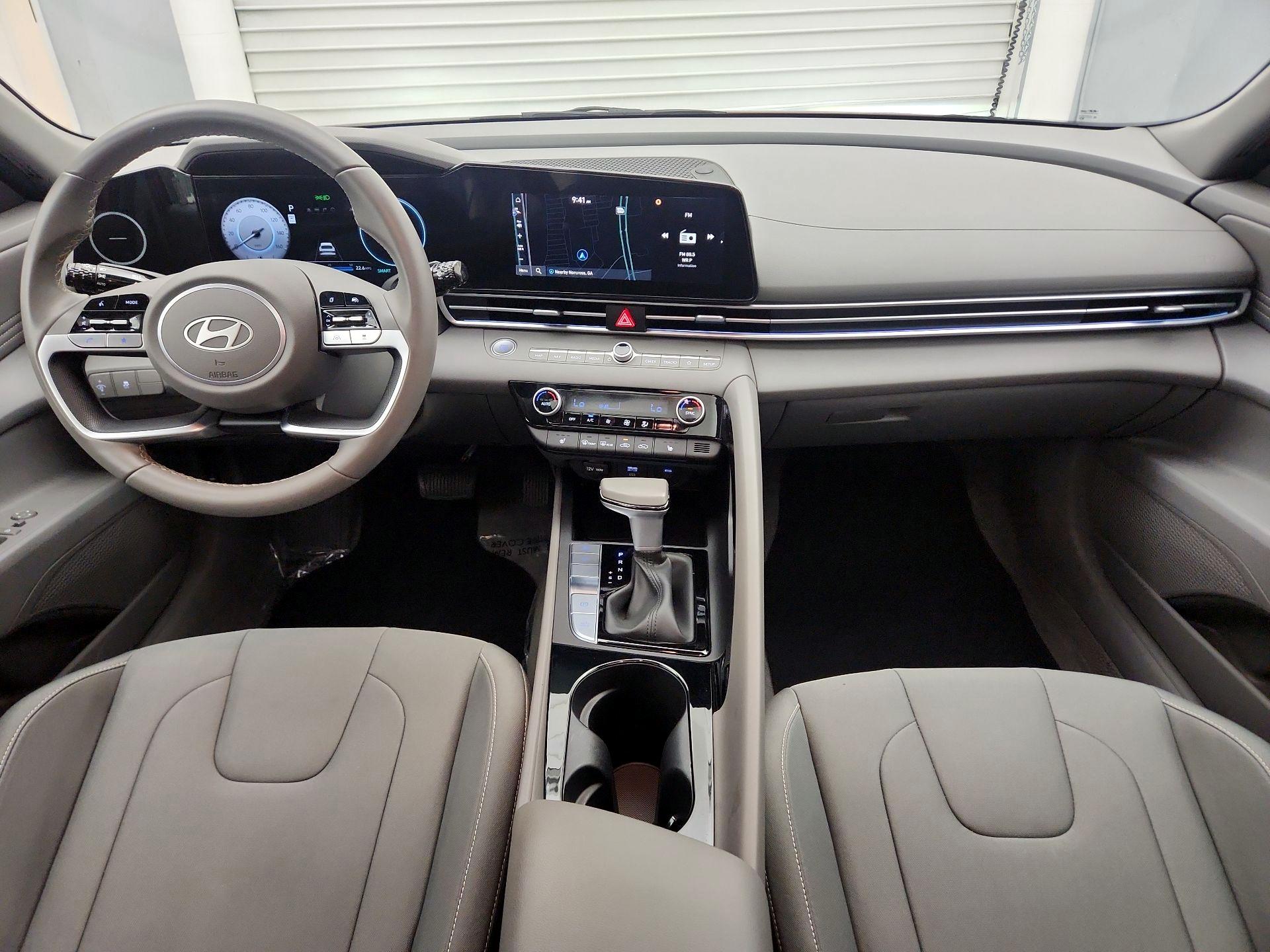 Thumbnail: 2025 Hyundai Elantra - 9