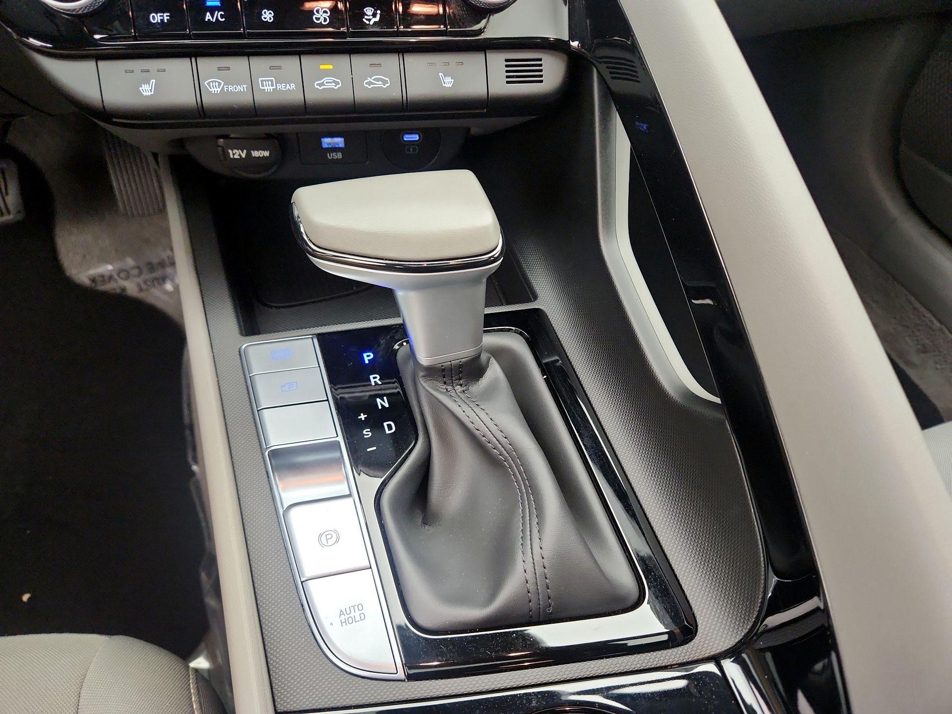 Thumbnail: 2025 Hyundai Elantra - 18