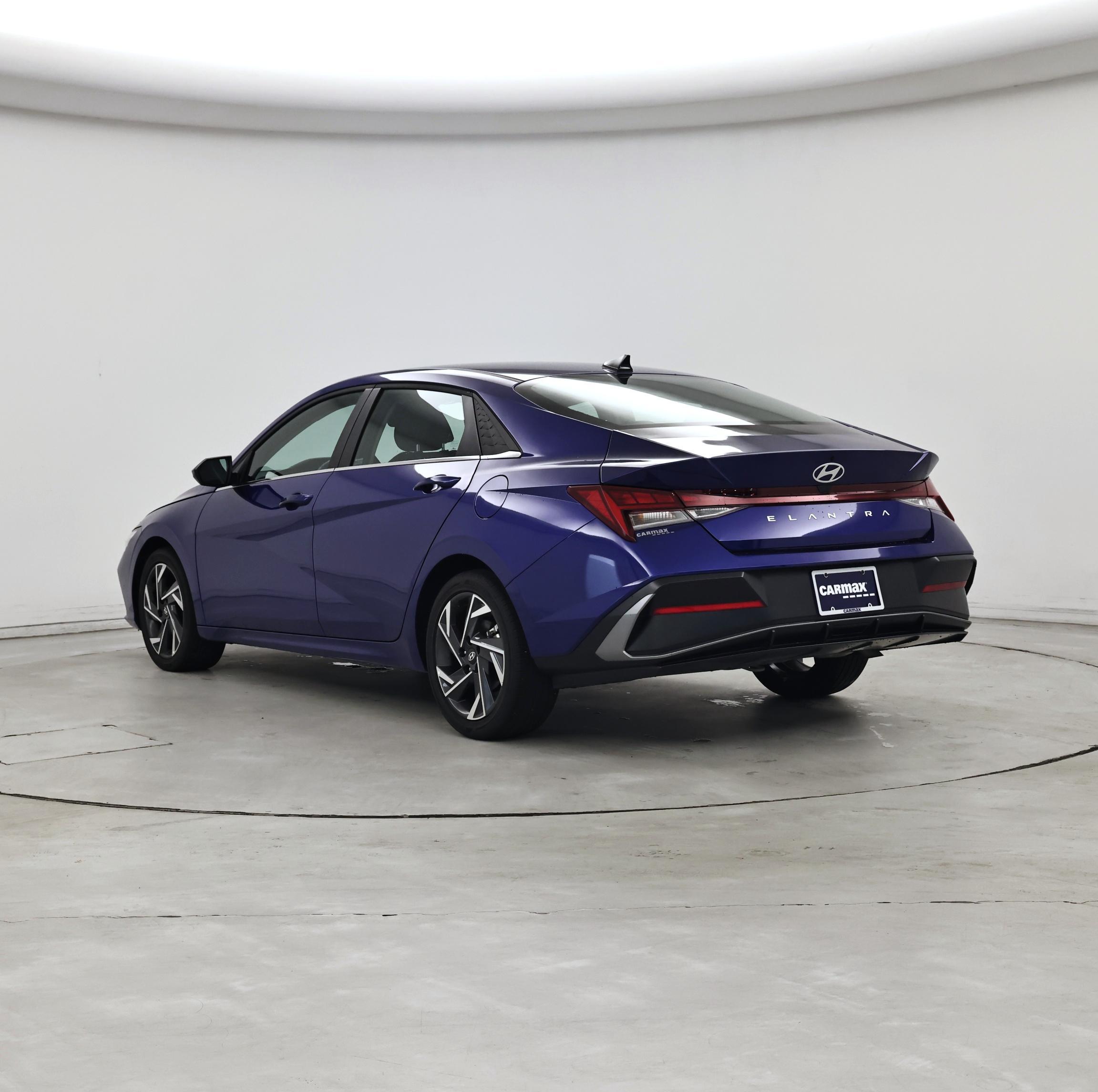 Thumbnail: 2025 Hyundai Elantra - 2