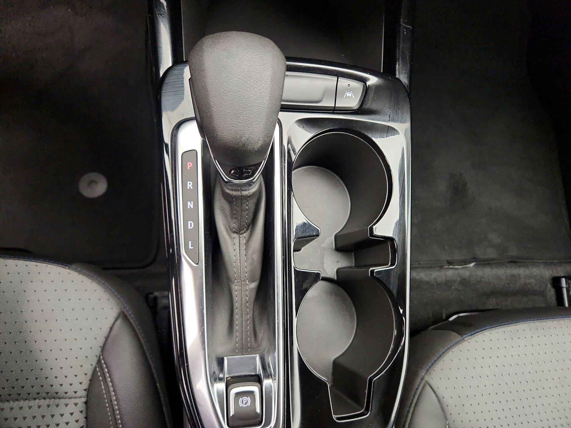Thumbnail: 2025 Chevrolet Trax - 17