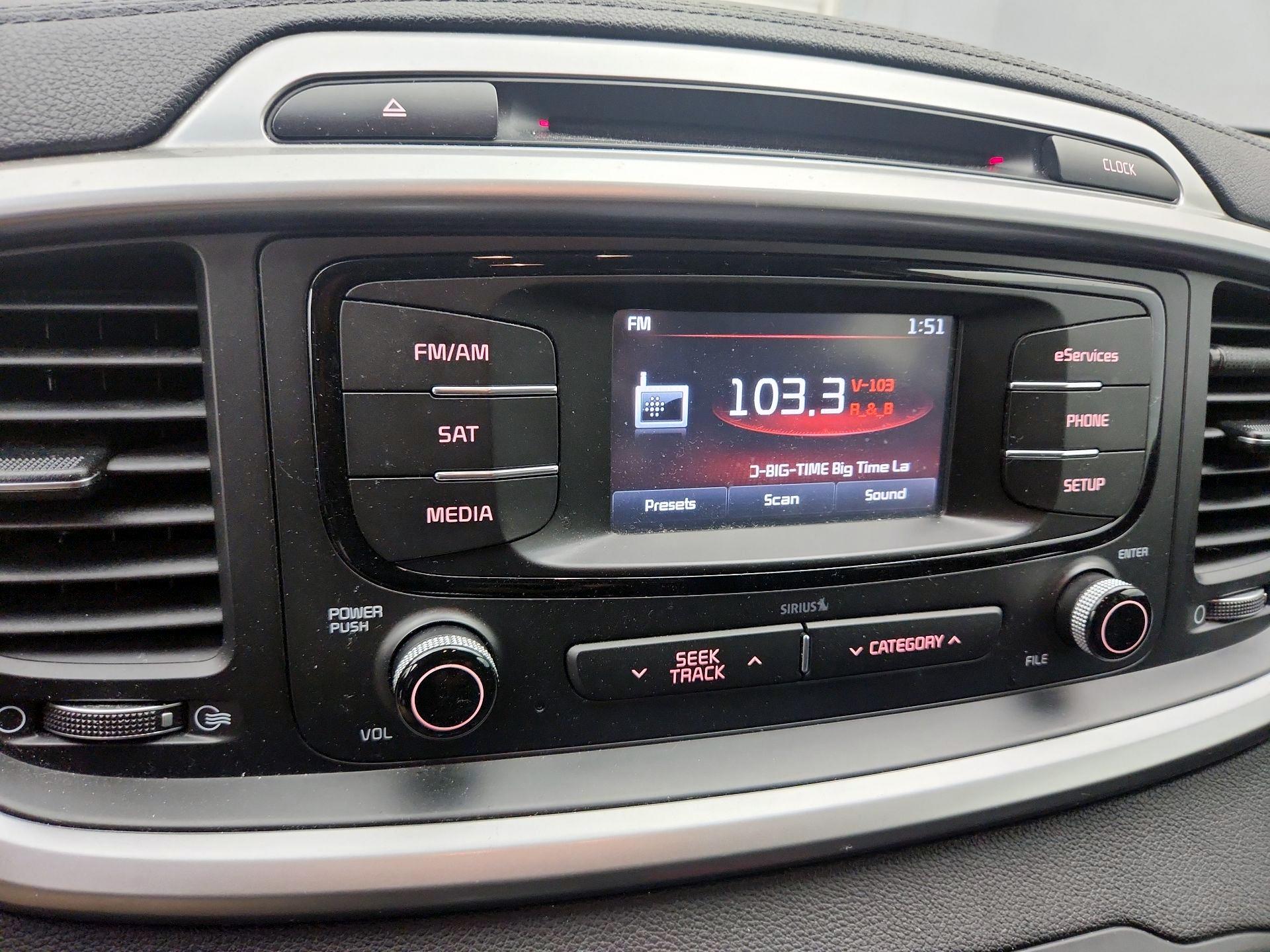 Thumbnail: 2016 Kia Sorento - 15