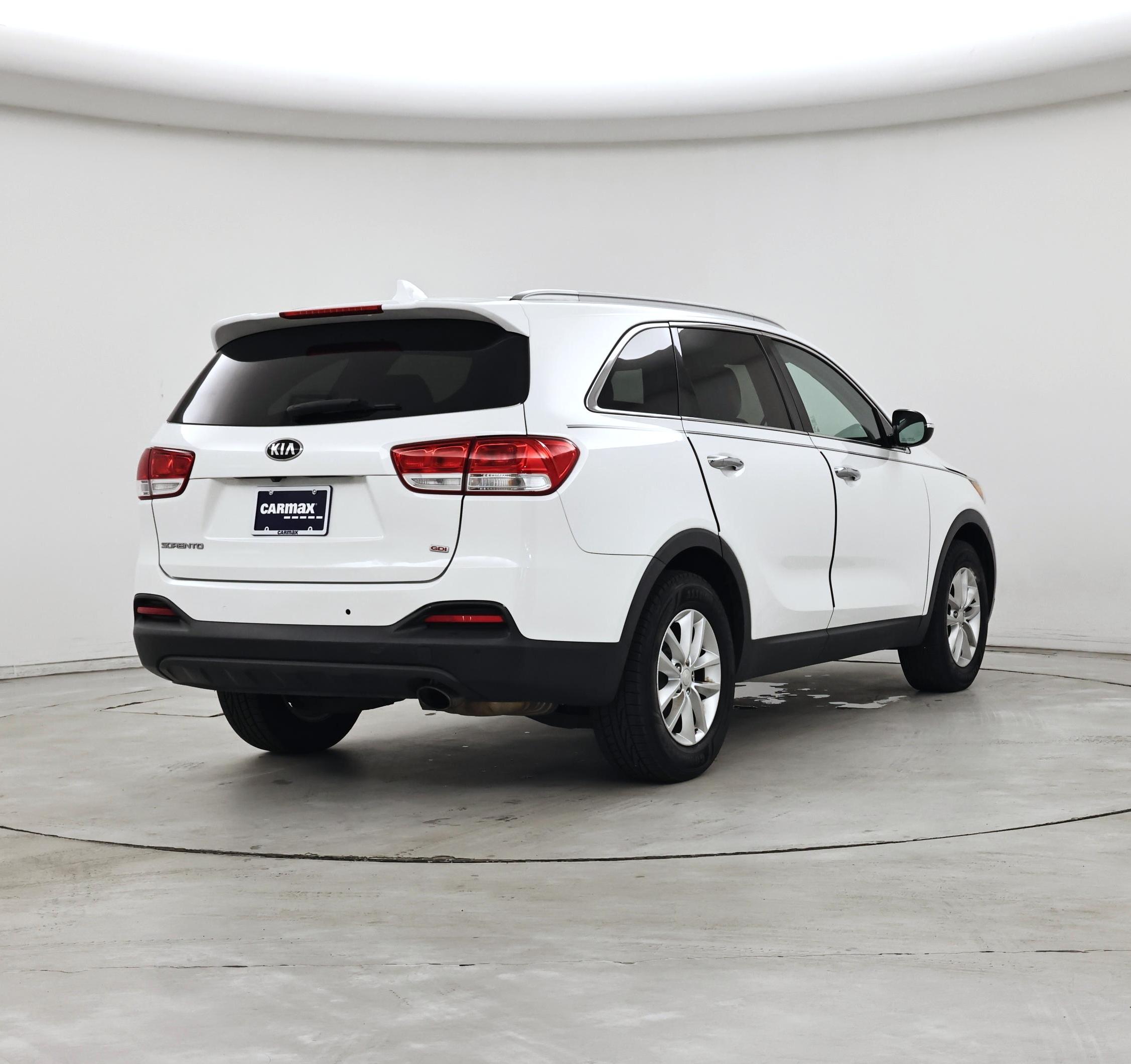 Thumbnail: 2016 Kia Sorento - 8
