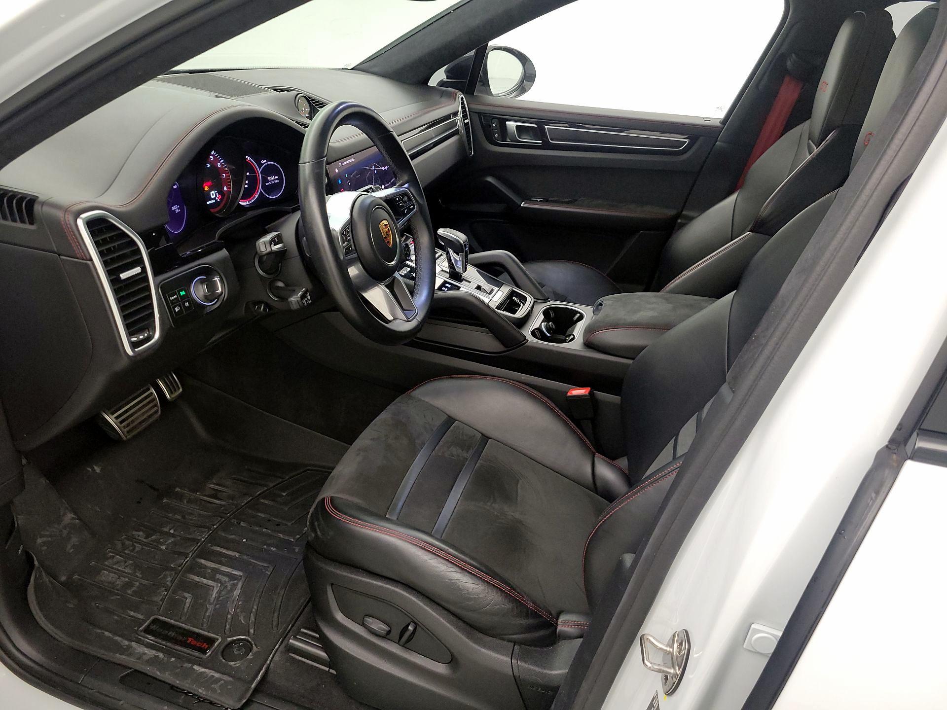 Thumbnail: 2023 Porsche Cayenne - 11