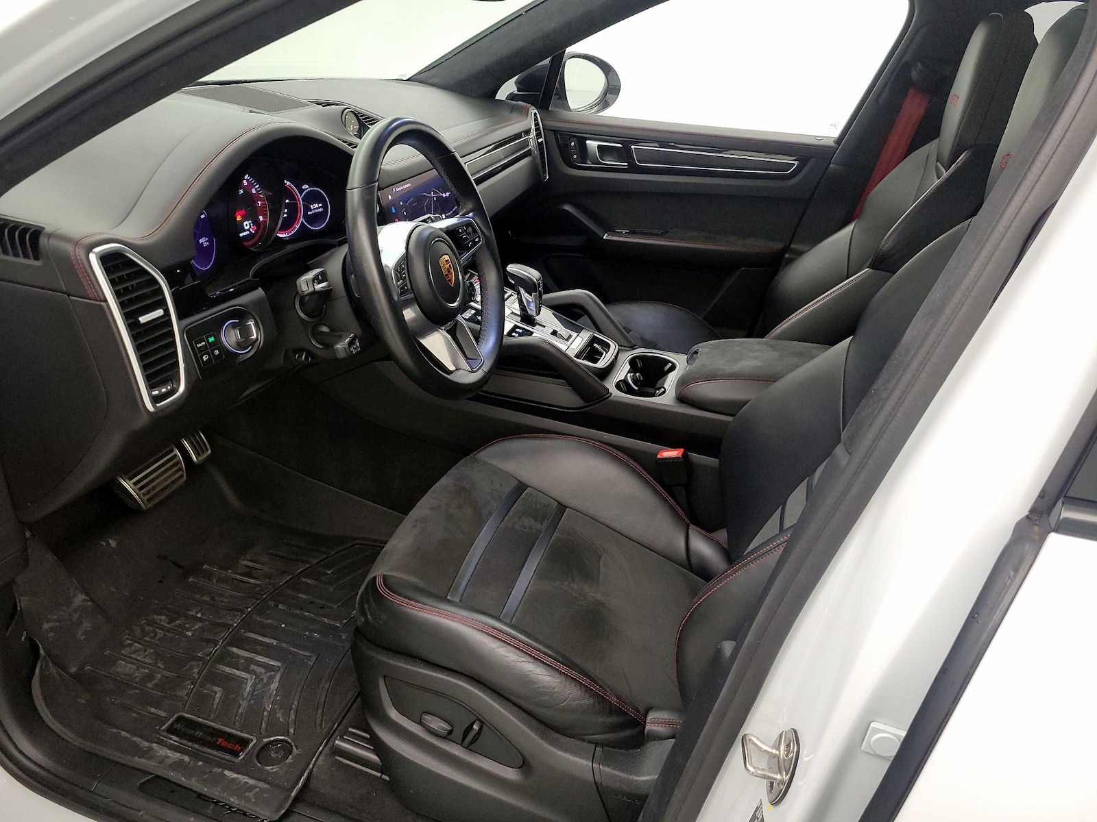 2023 Porsche Cayenne Coup GTS - Photo 12