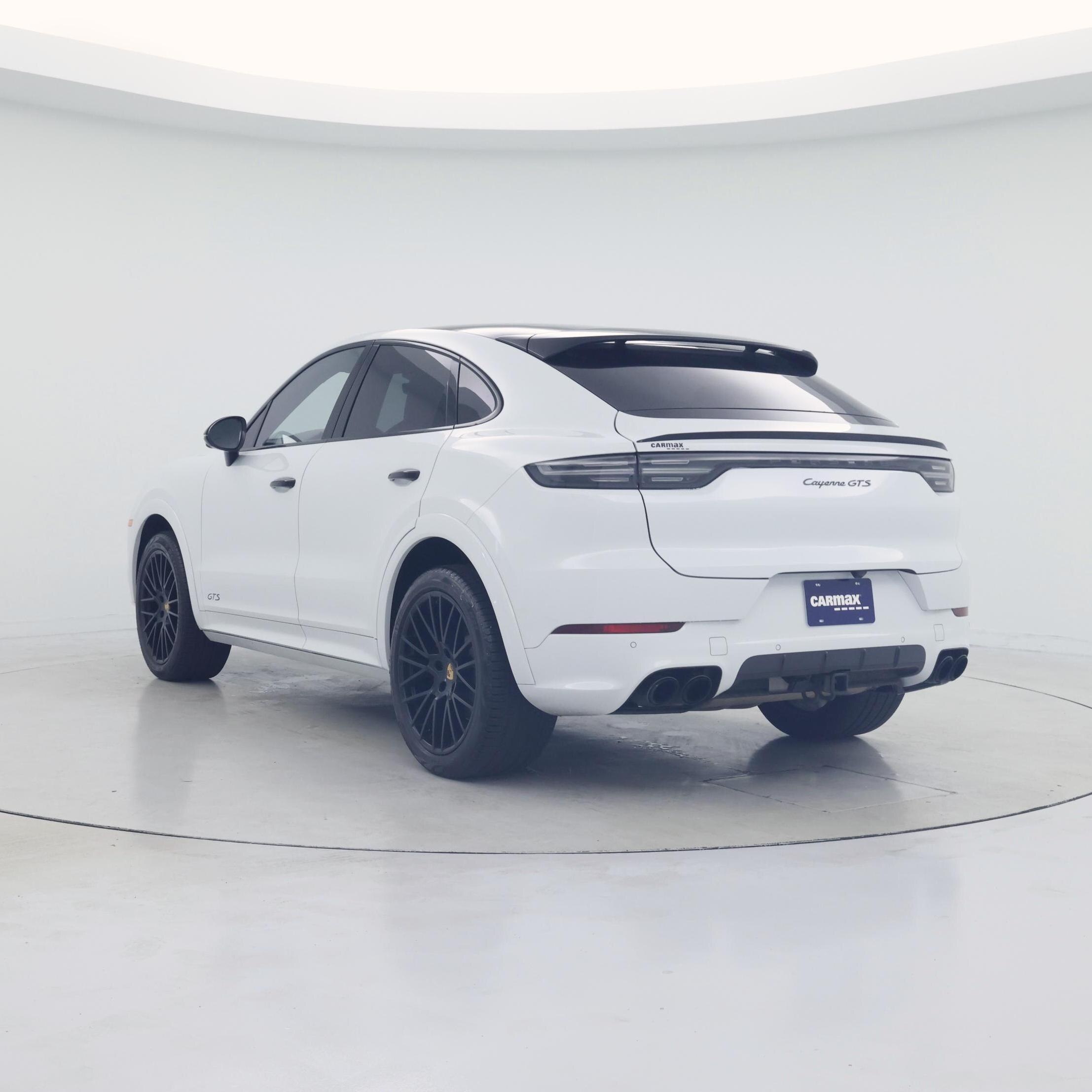 Thumbnail: 2023 Porsche Cayenne - 2