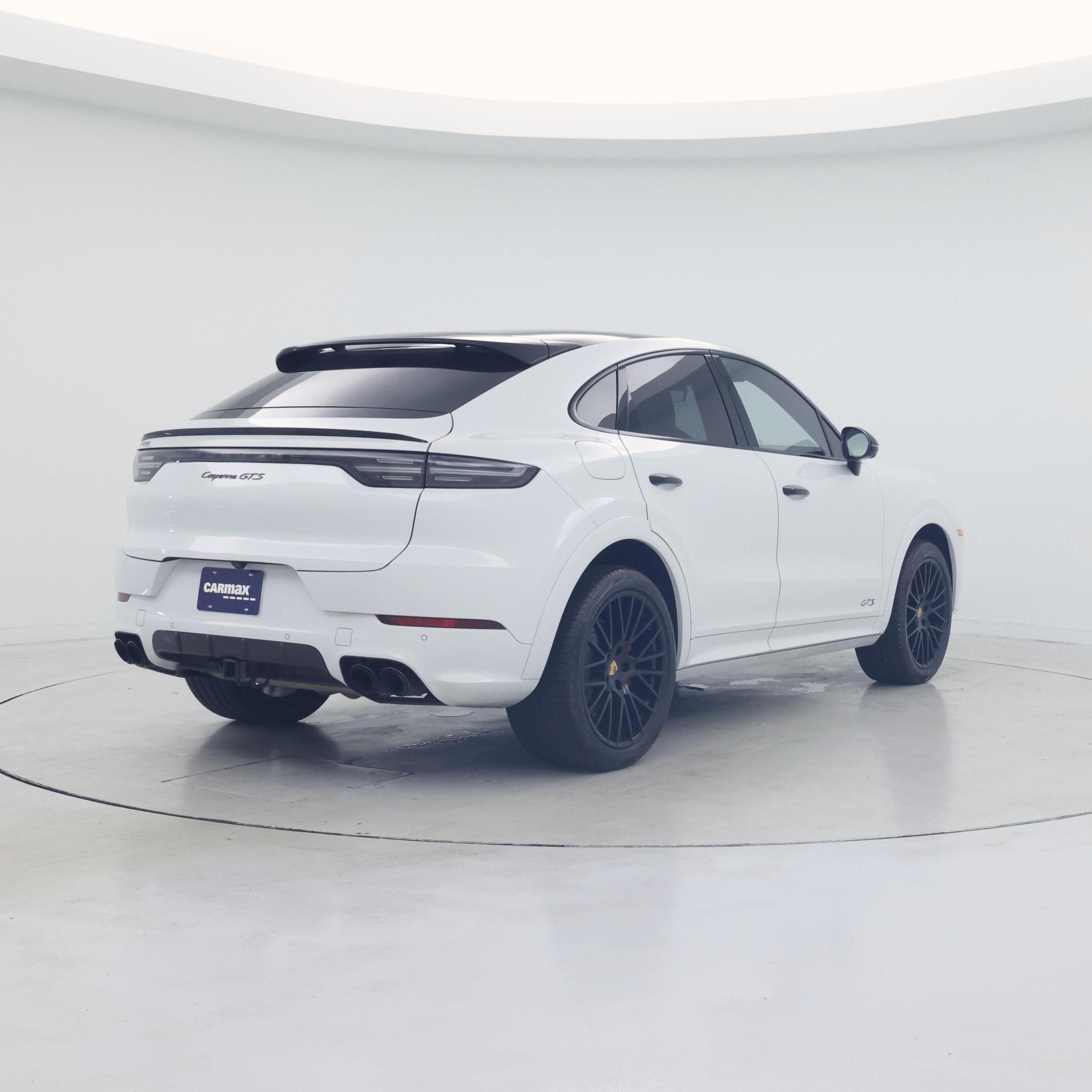 Thumbnail: 2023 Porsche Cayenne - 8