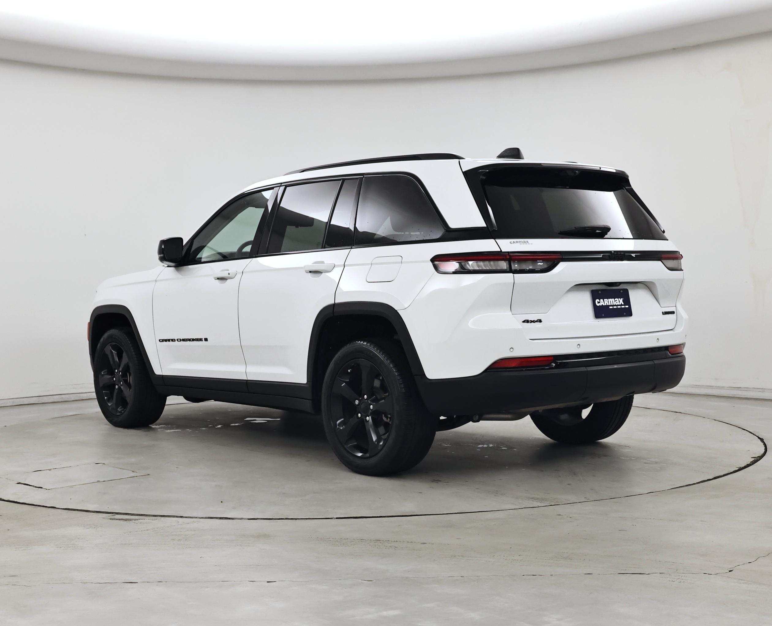 Thumbnail: 2023 Jeep Grand Cherokee - 2