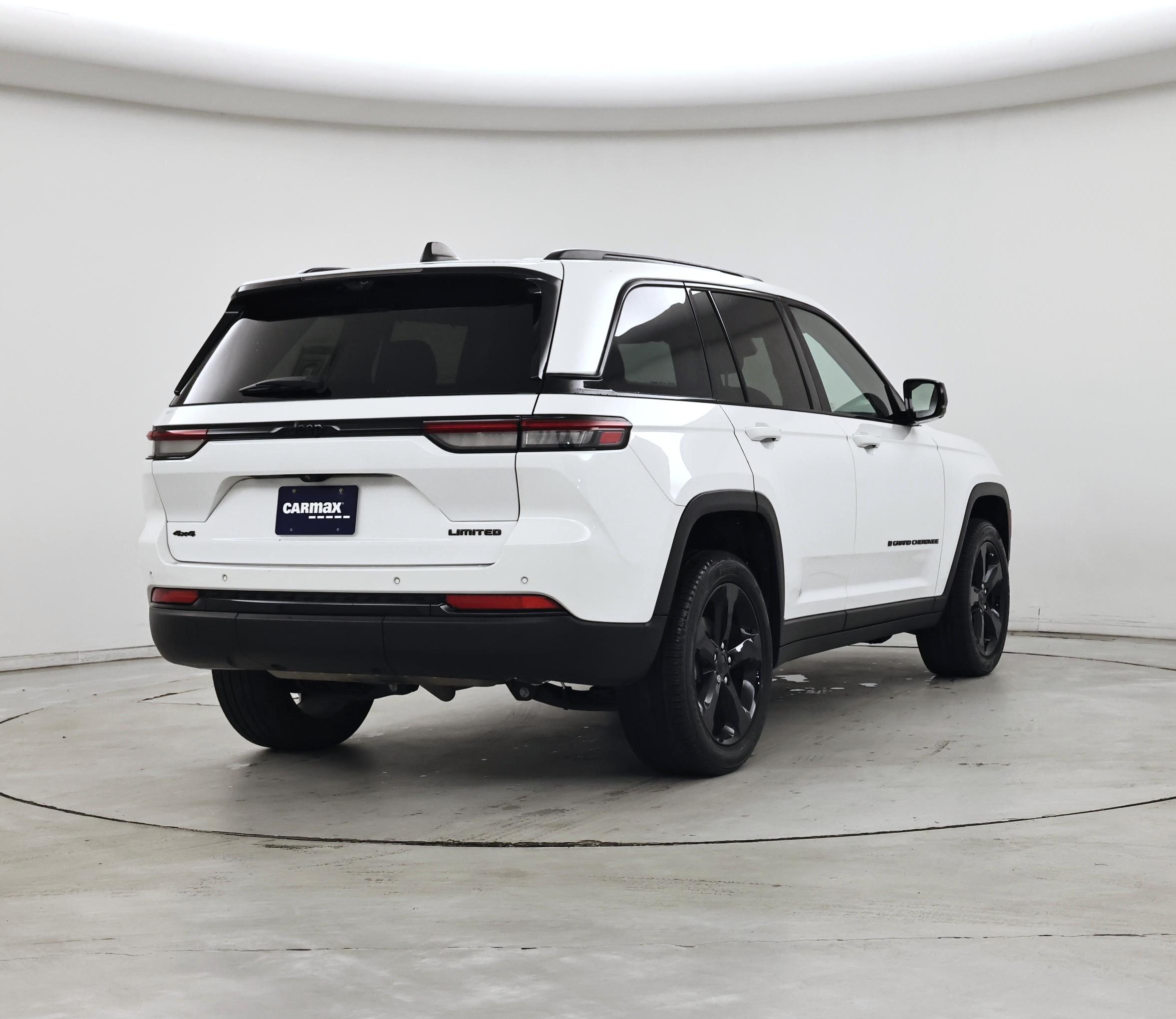 Thumbnail: 2023 Jeep Grand Cherokee - 8