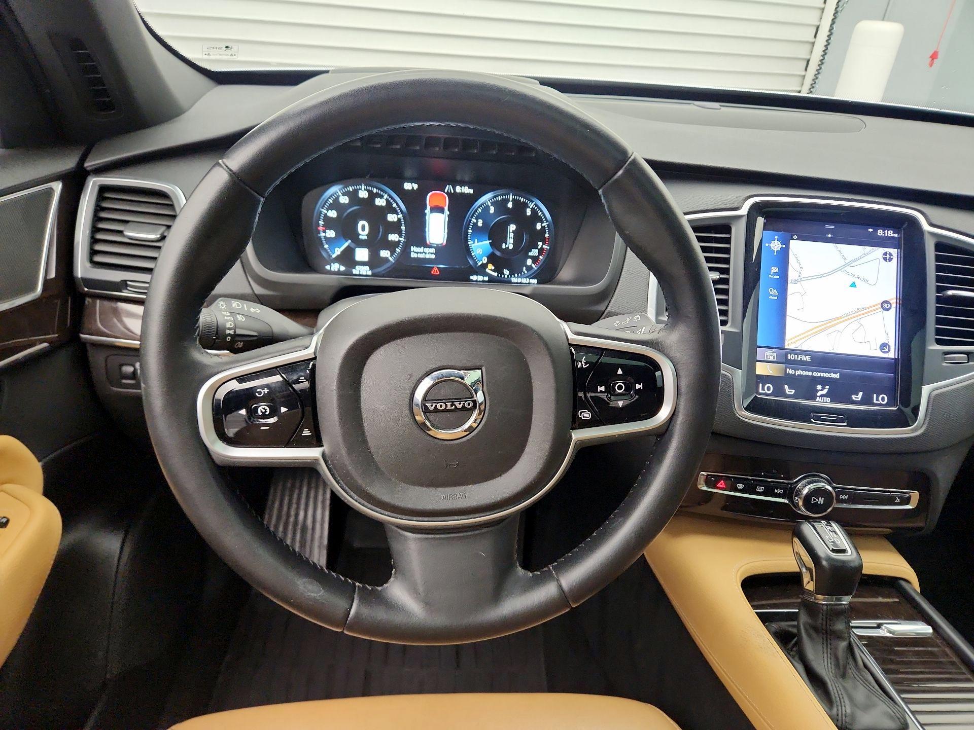 Thumbnail: 2019 Volvo XC90 - 10