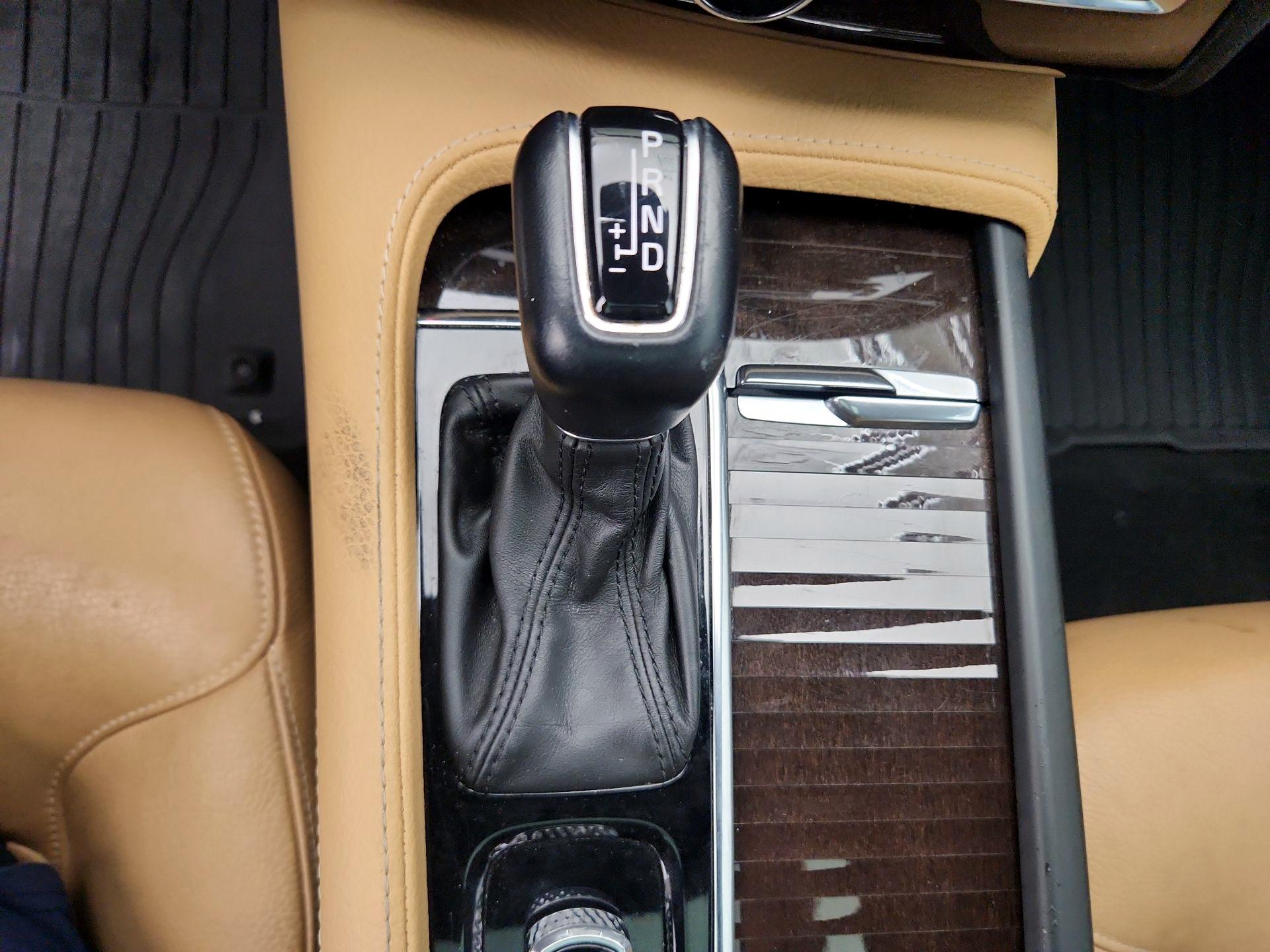 Thumbnail: 2019 Volvo XC90 - 18