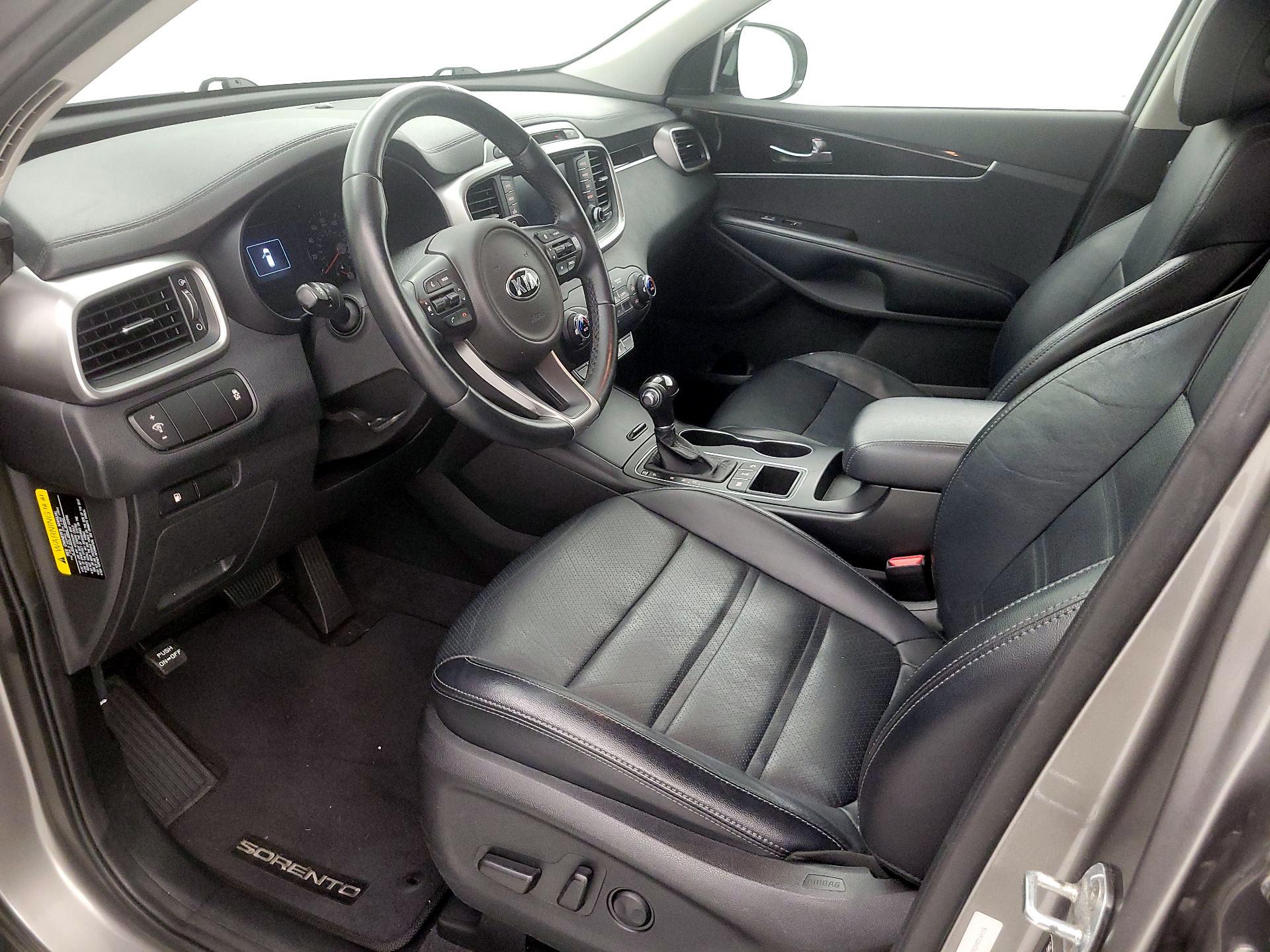 Thumbnail: 2017 Kia Sorento - 11