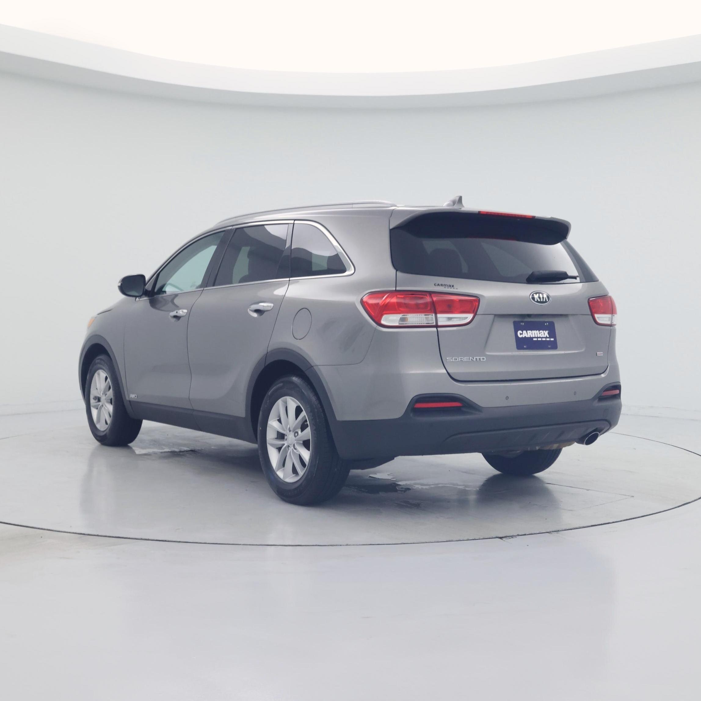 Thumbnail: 2017 Kia Sorento - 2