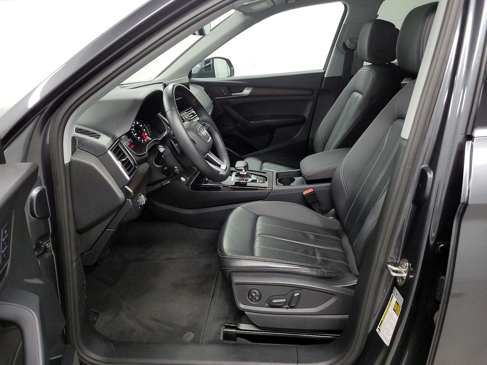 2023 Audi Q5 Premium - Photo 10