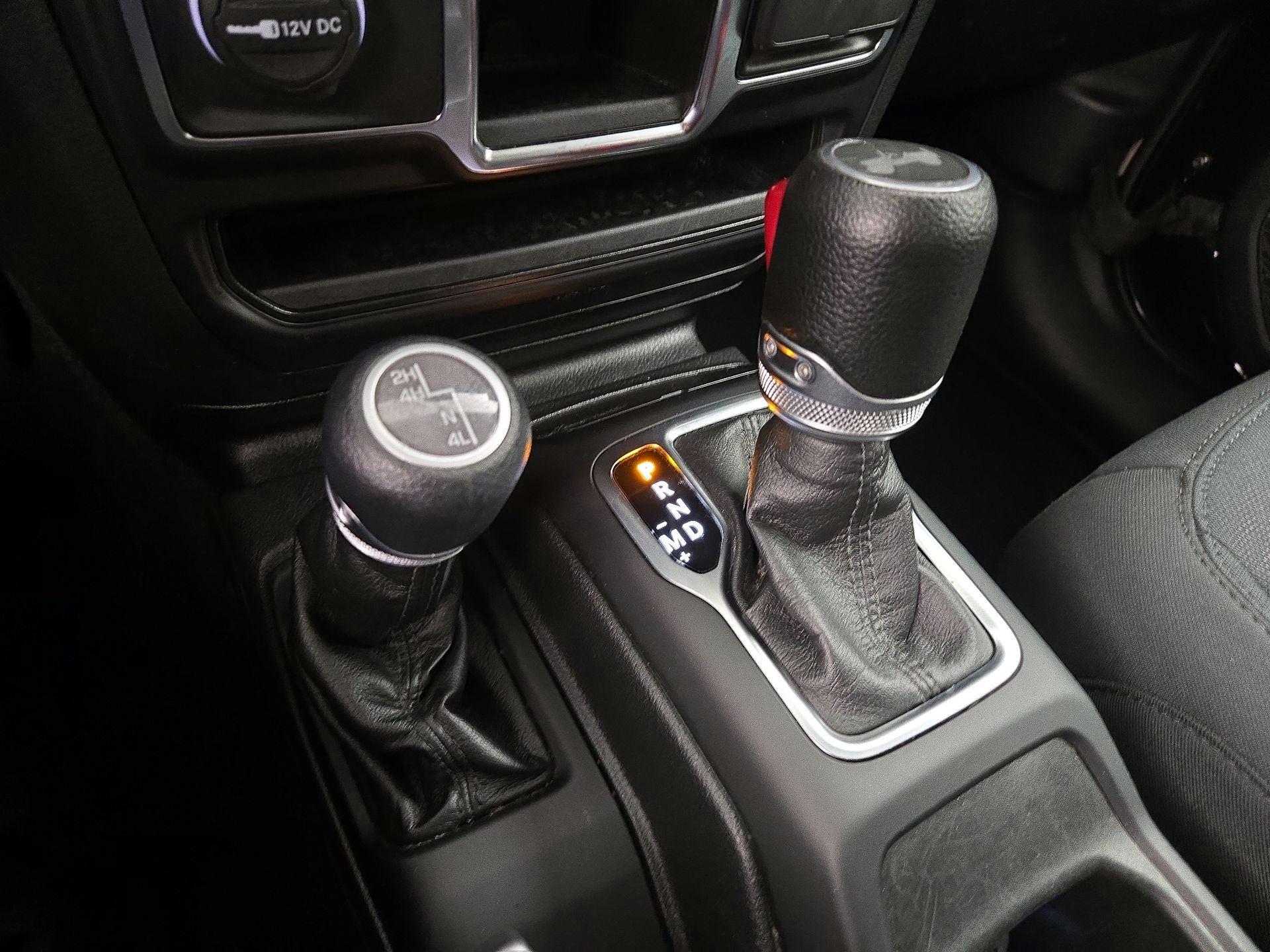 Thumbnail: 2022 Jeep Wrangler - 17