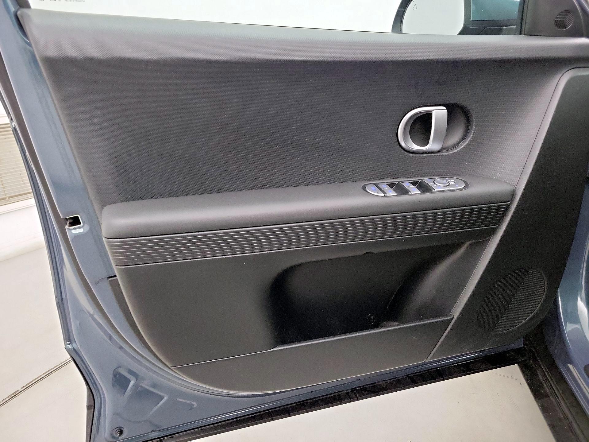Thumbnail: 2024 Hyundai Ioniq 5 - 12