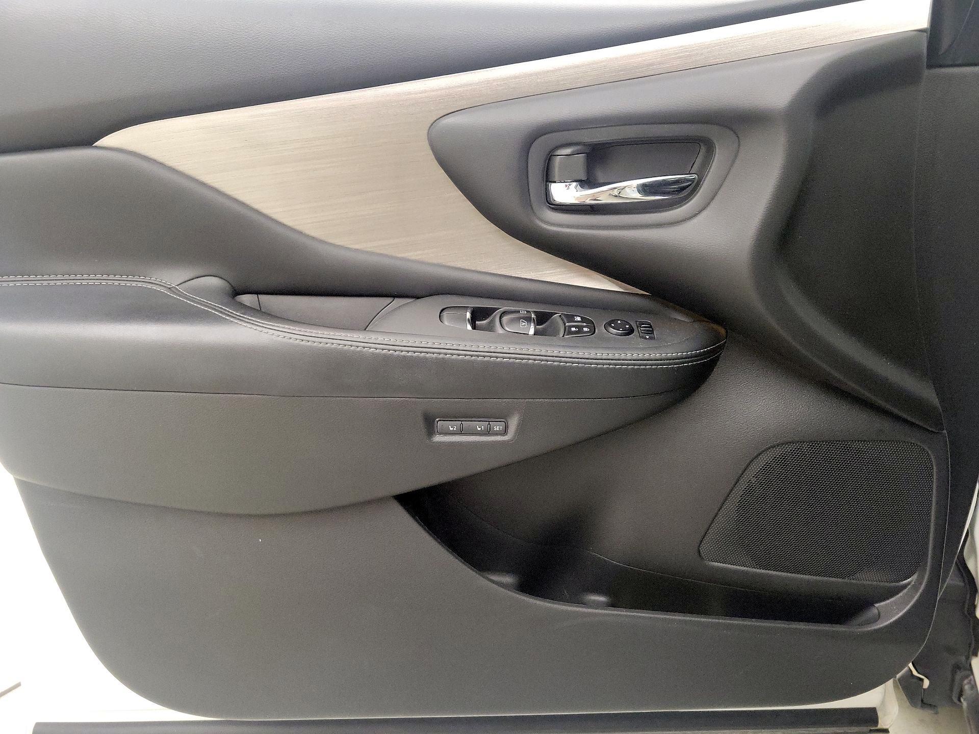 Thumbnail: 2016 Nissan Murano - 12