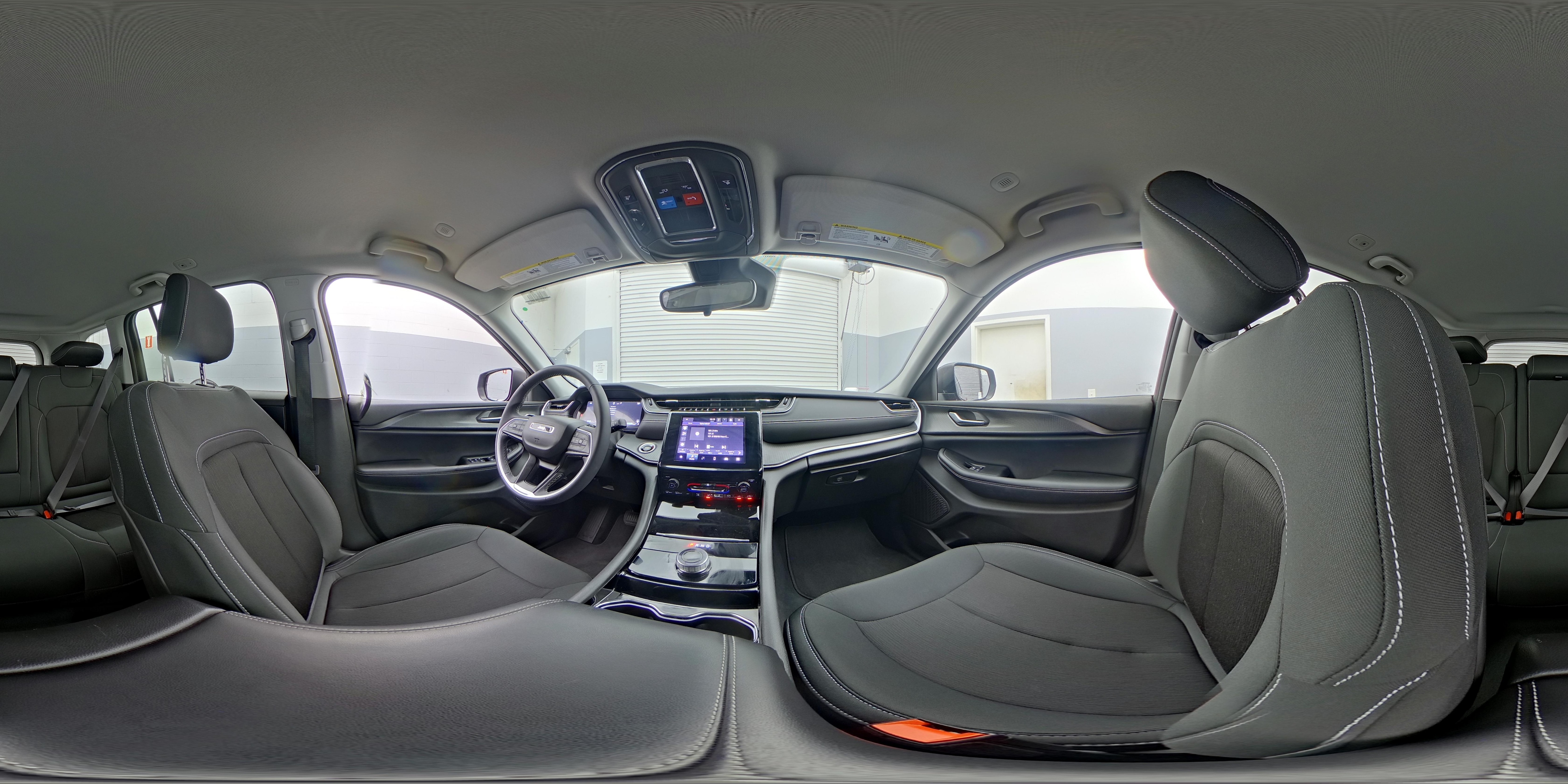2023 Jeep Grand Cherokee Laredo - Photo 24