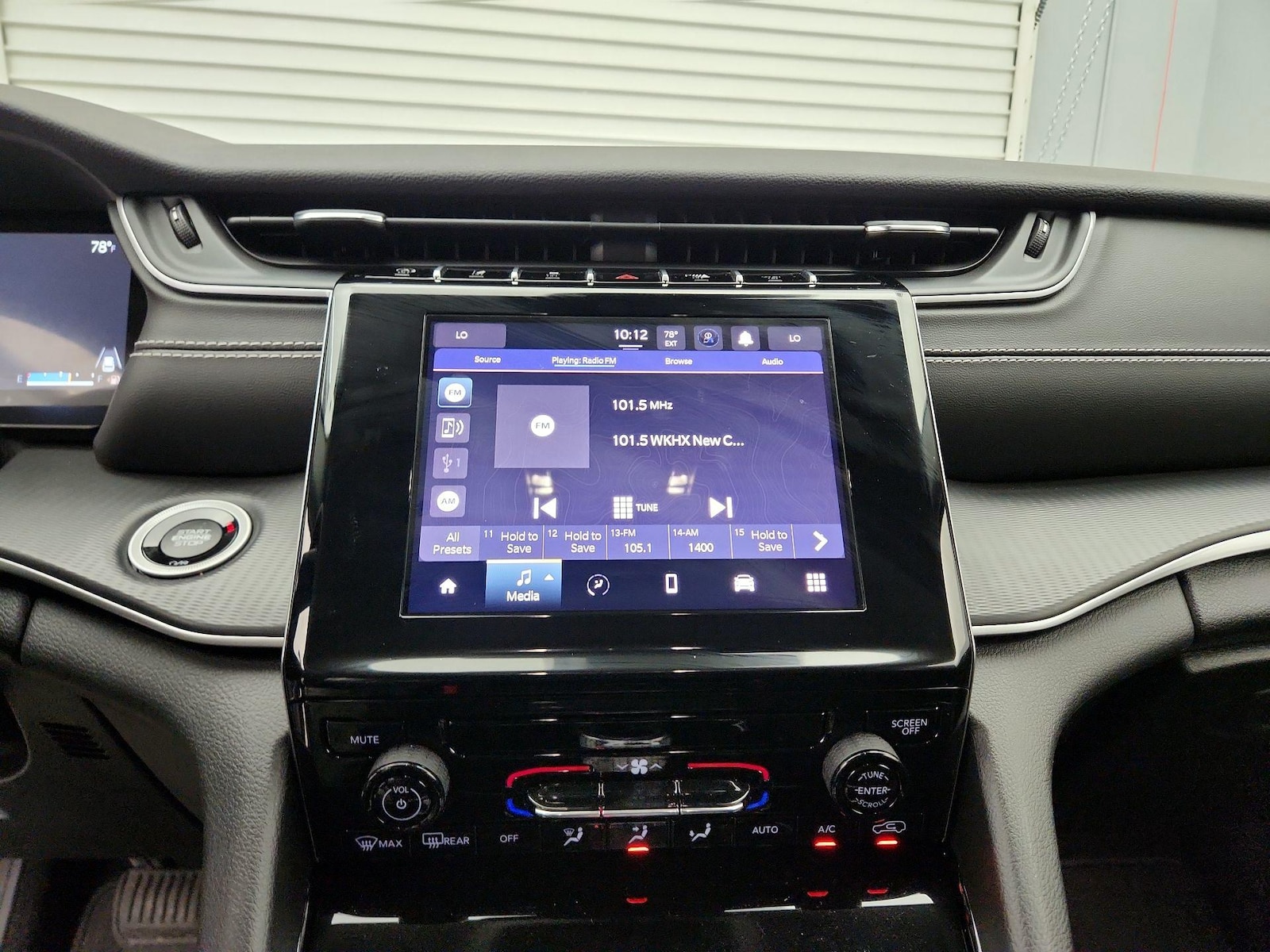 2023 Jeep Grand Cherokee Laredo - Photo 16