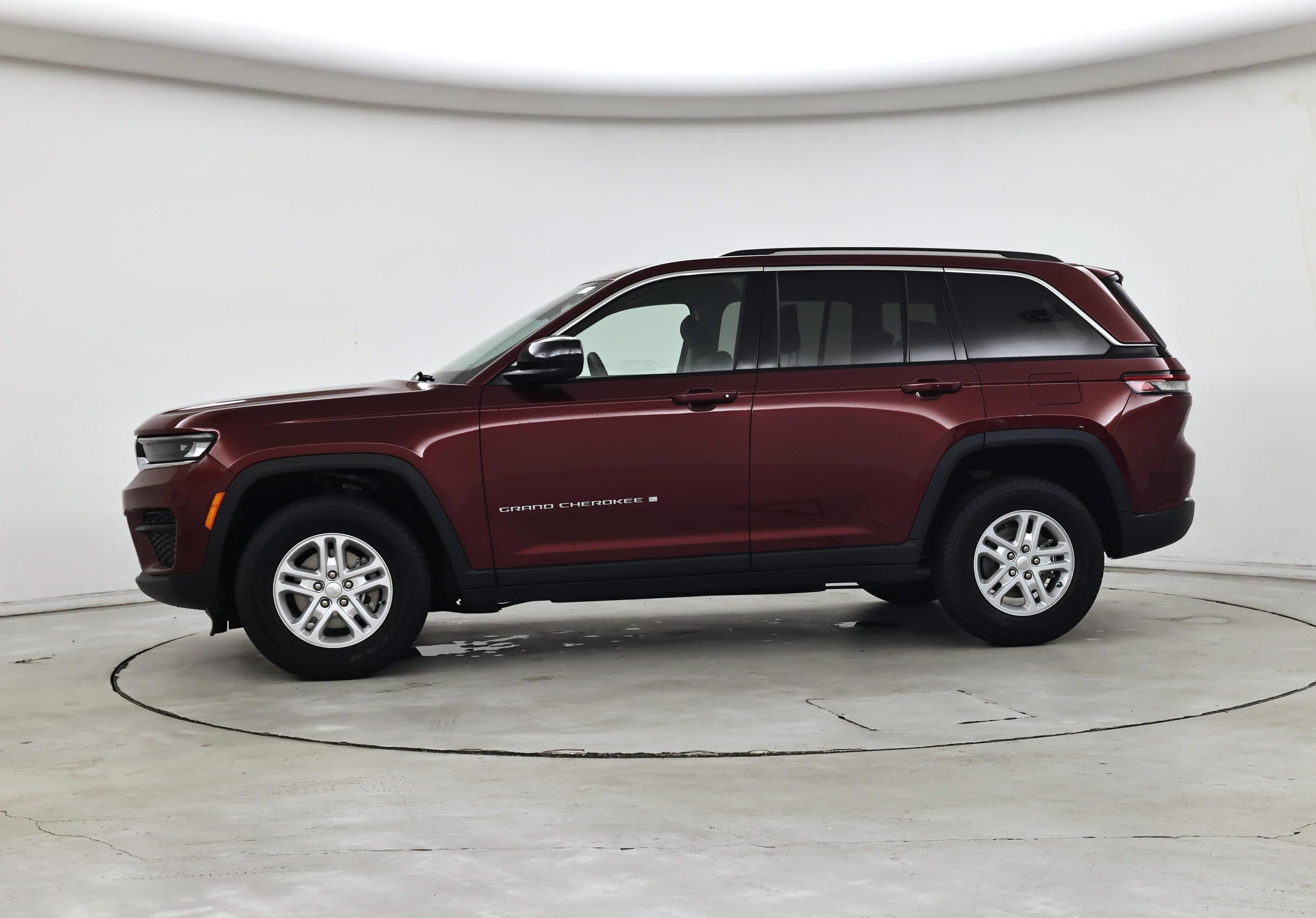 Thumbnail: 2023 Jeep Grand Cherokee - 3