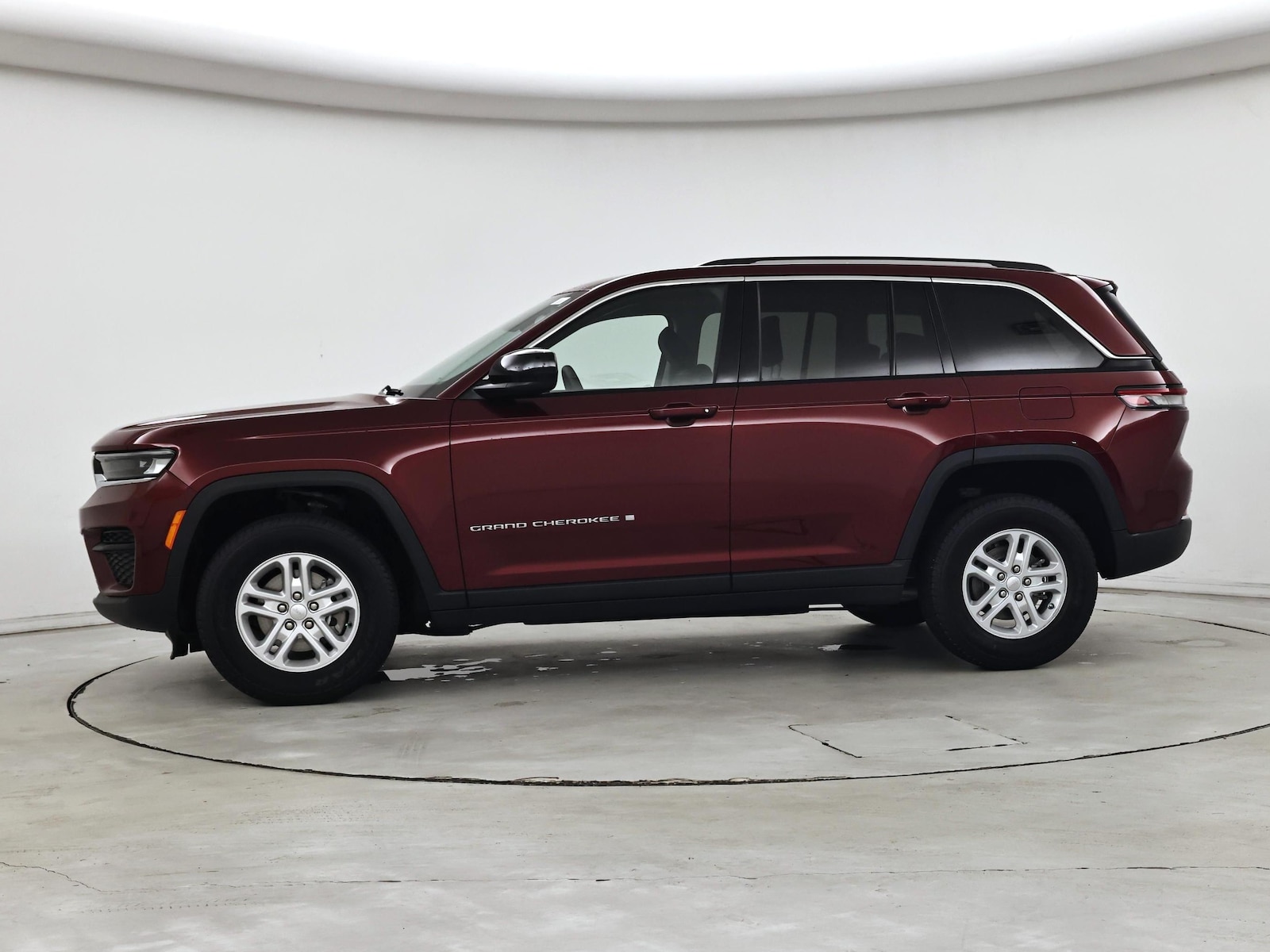 2023 Jeep Grand Cherokee Laredo - Photo 4
