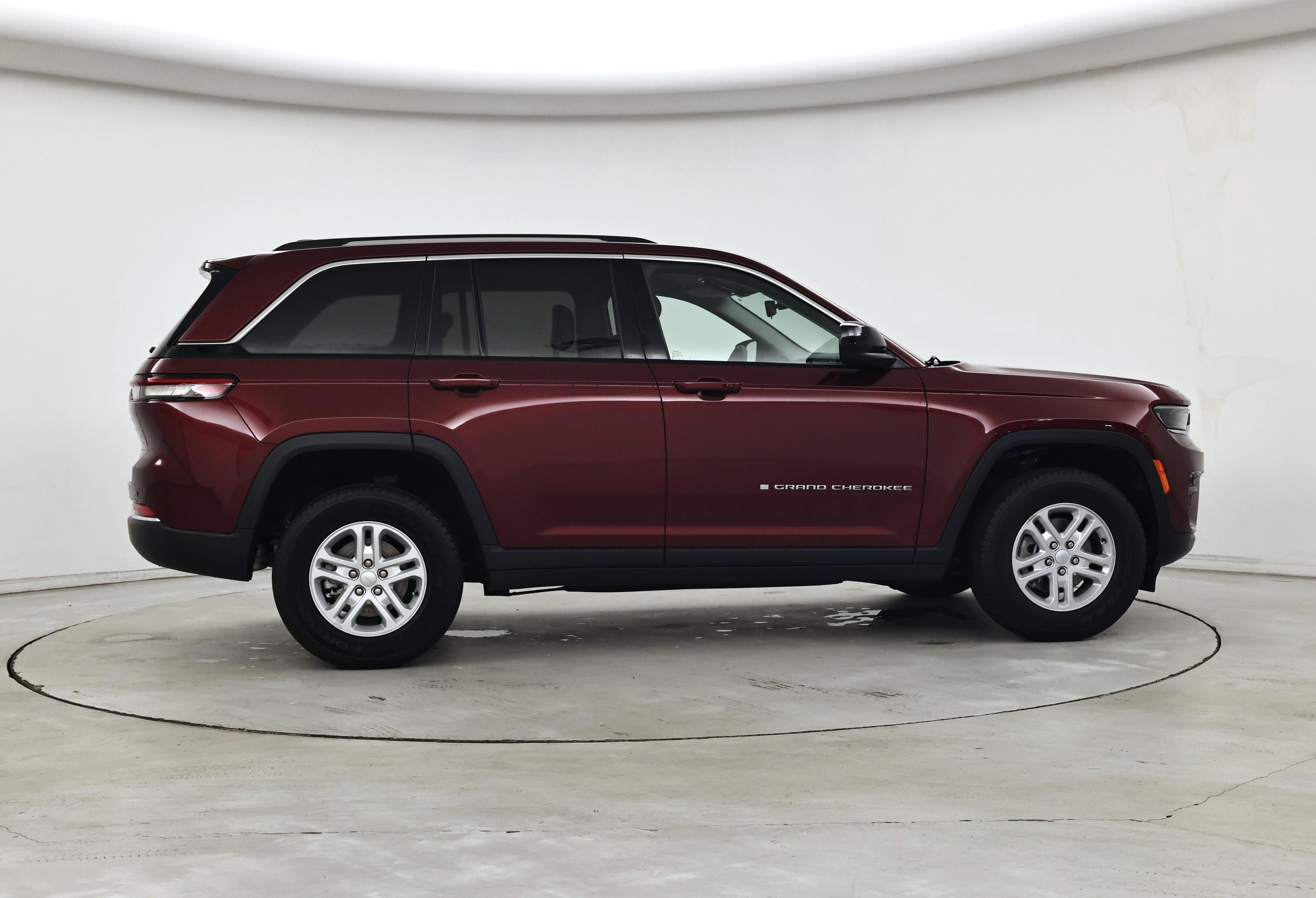 Thumbnail: 2023 Jeep Grand Cherokee - 7