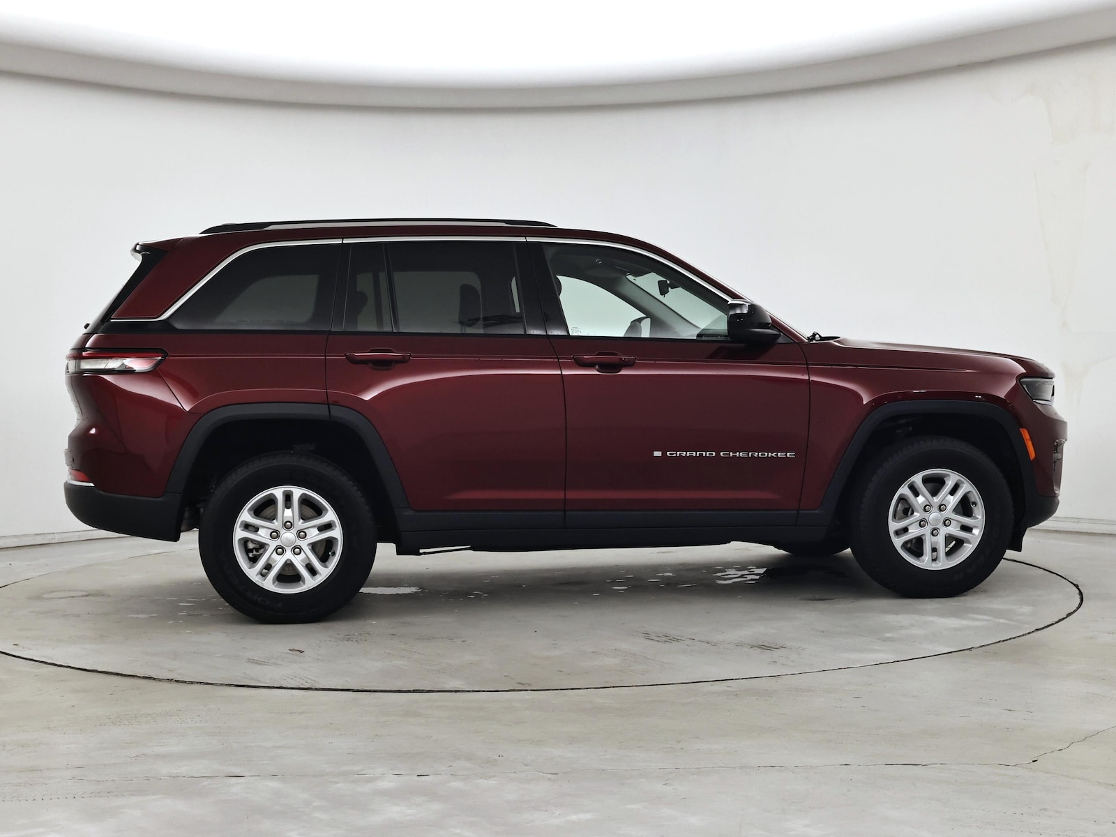 2023 Jeep Grand Cherokee Laredo - Photo 8