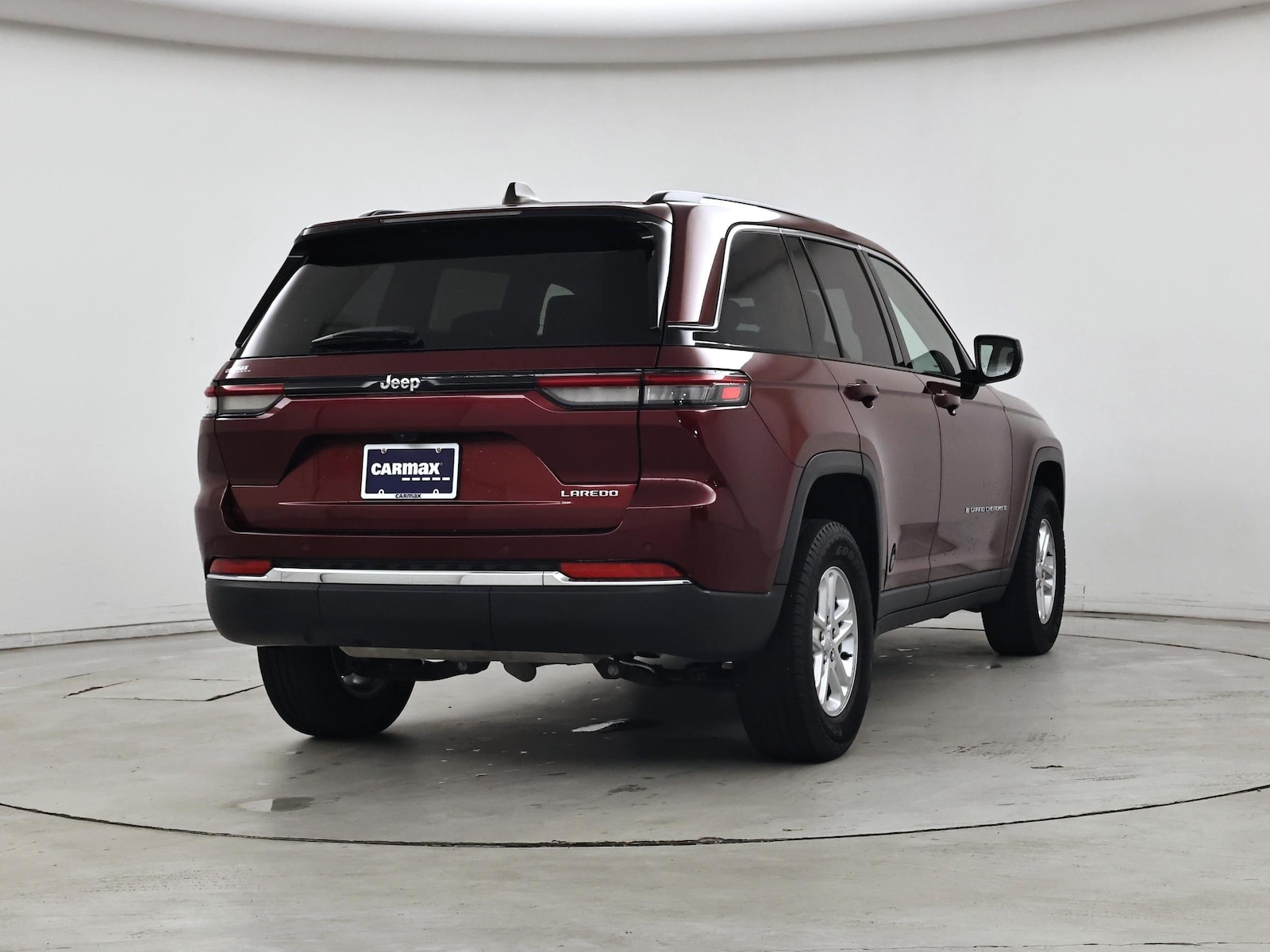 2023 Jeep Grand Cherokee Laredo - Photo 9