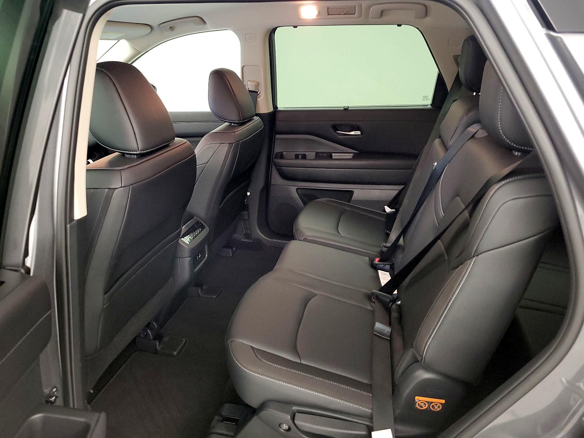 Thumbnail: 2025 Nissan Pathfinder - 20