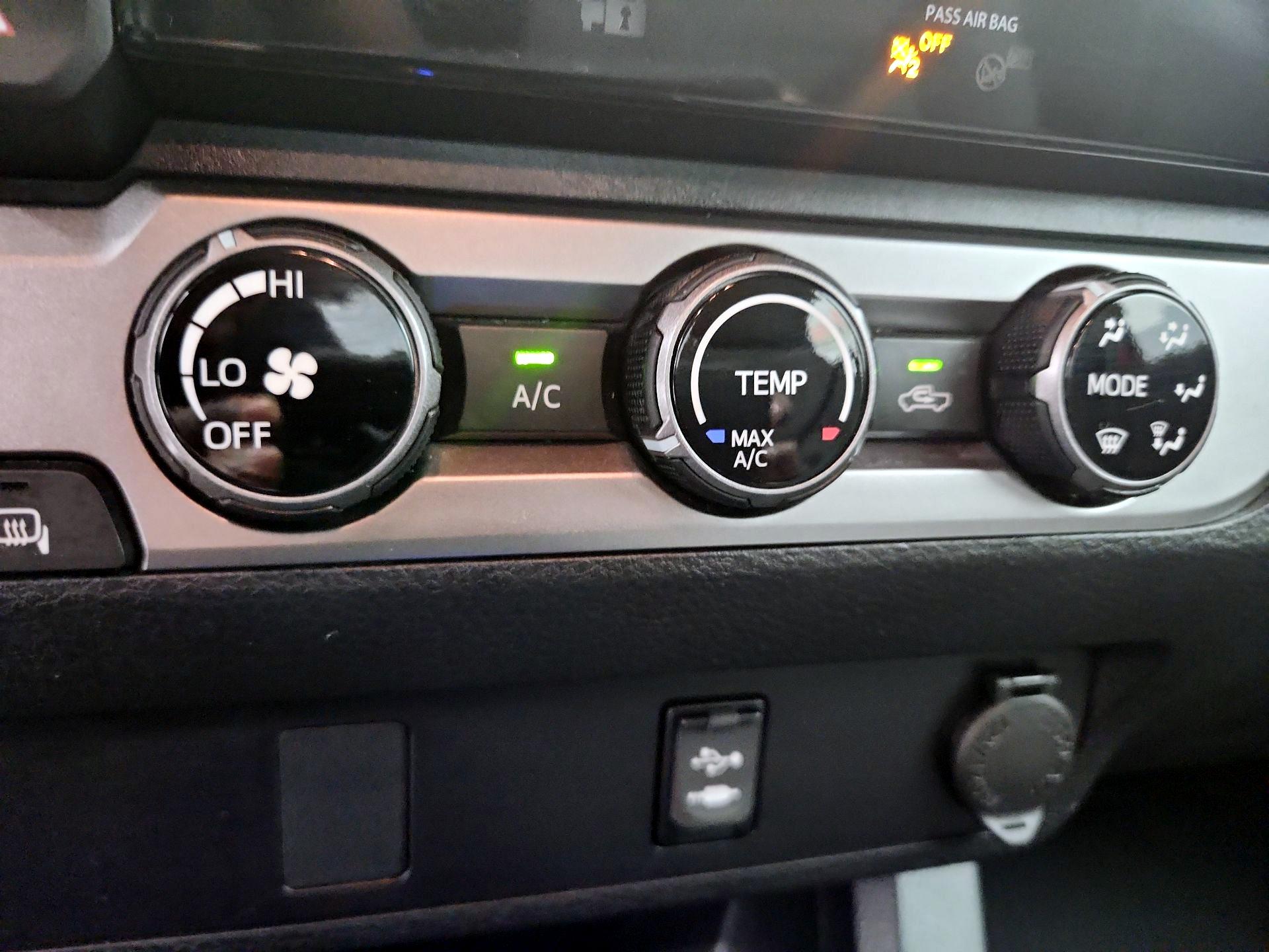 Thumbnail: 2018 Toyota Tacoma - 16