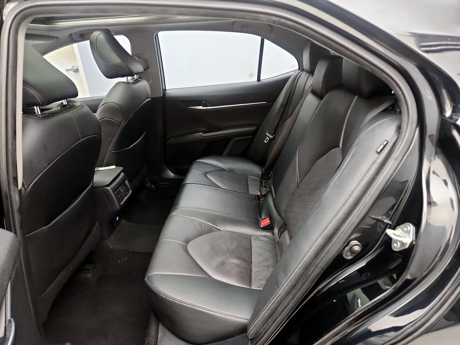 2021 Toyota Camry XSE - Photo 21