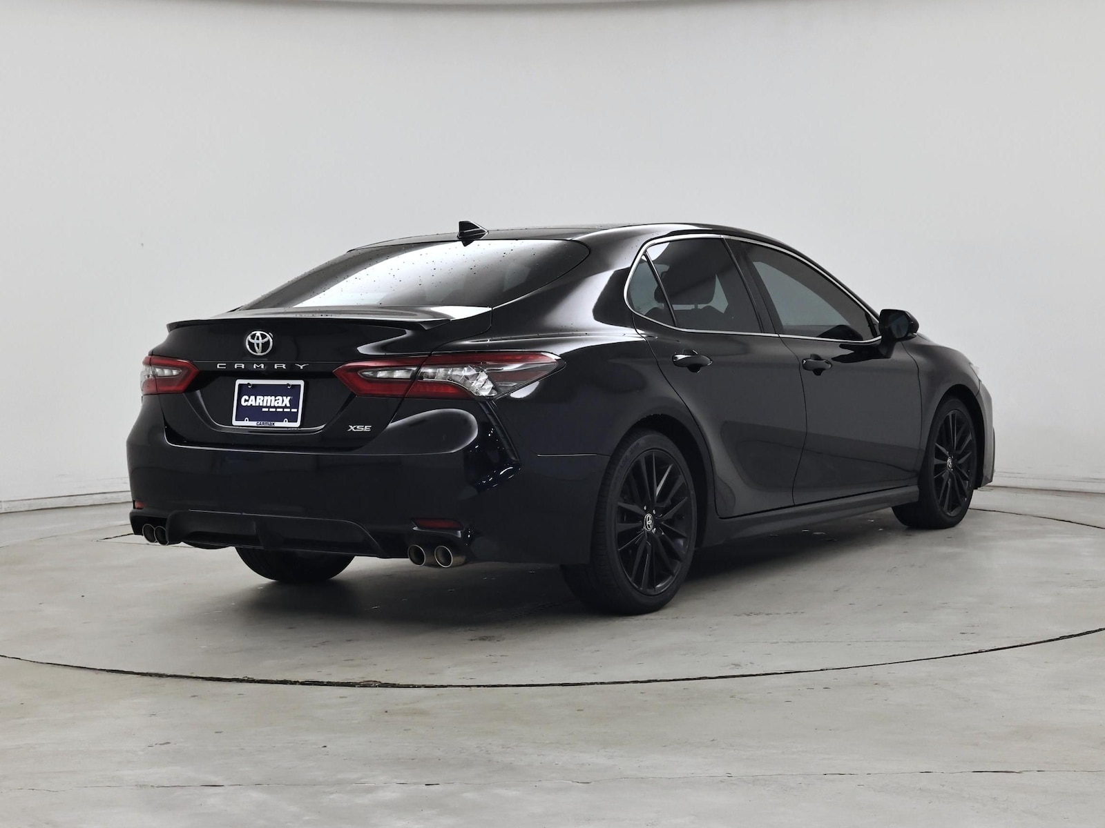 2021 Toyota Camry XSE - Photo 9