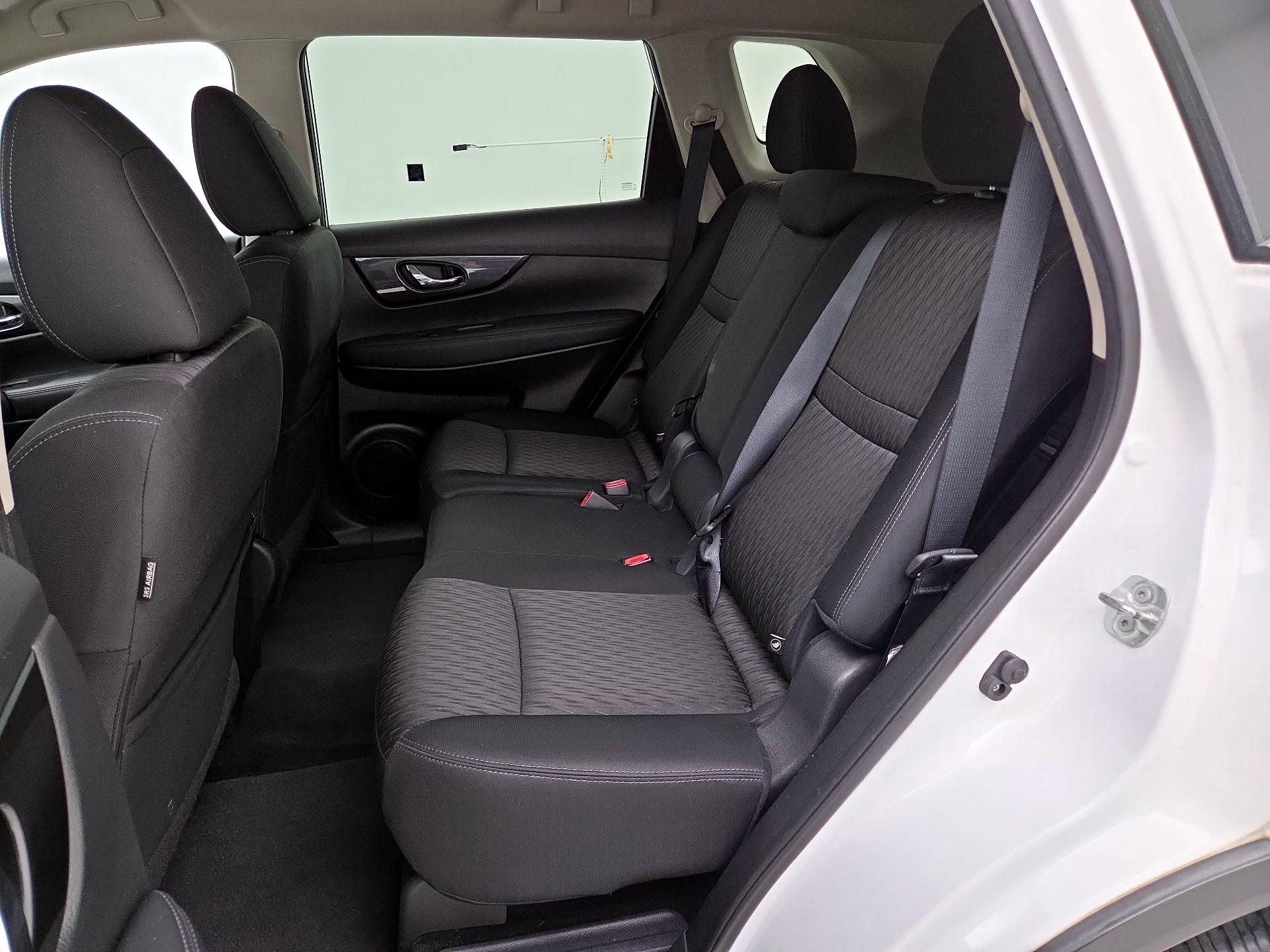Thumbnail: 2018 Nissan Rogue - 19