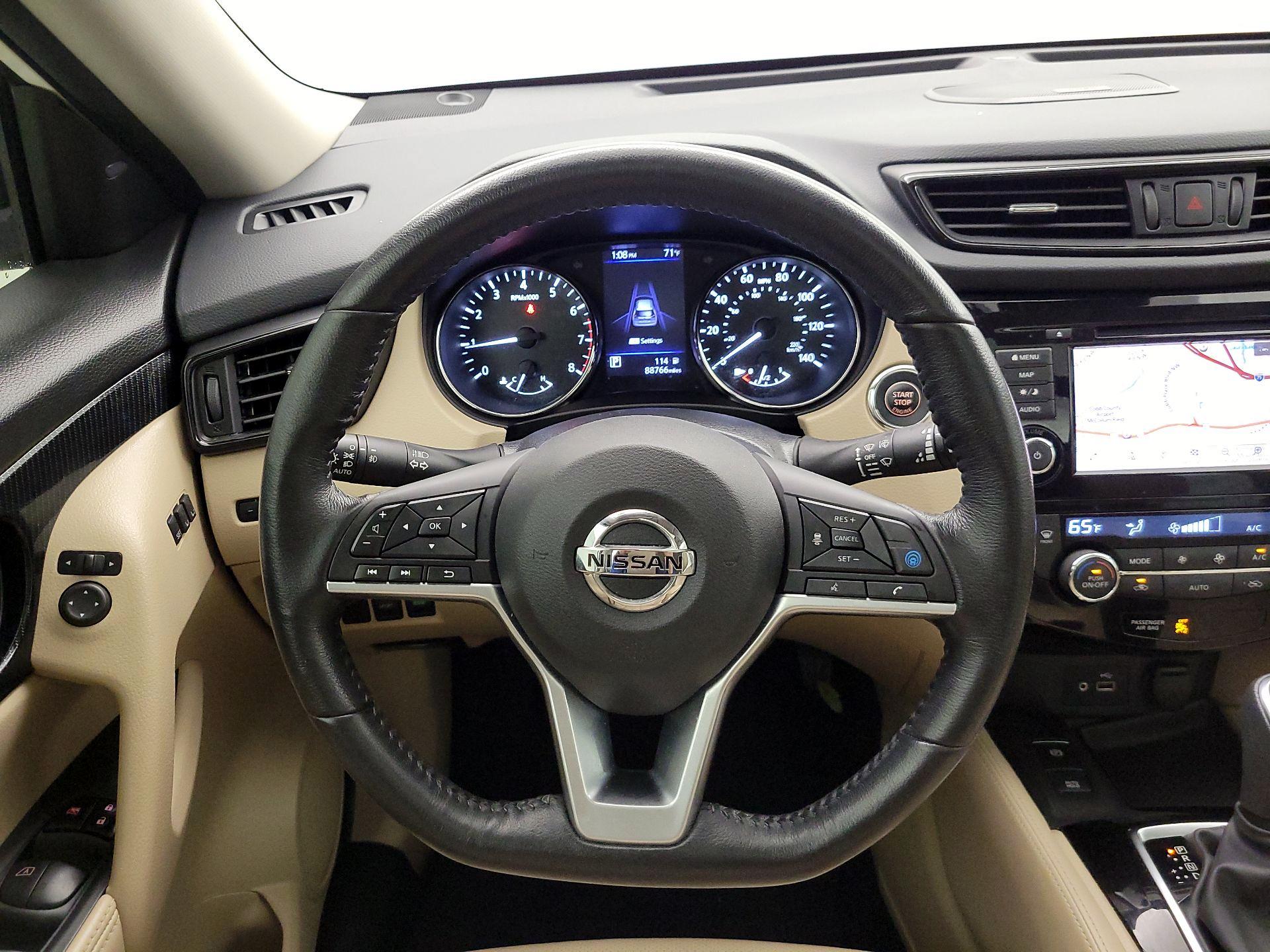 Thumbnail: 2018 Nissan Rogue - 10