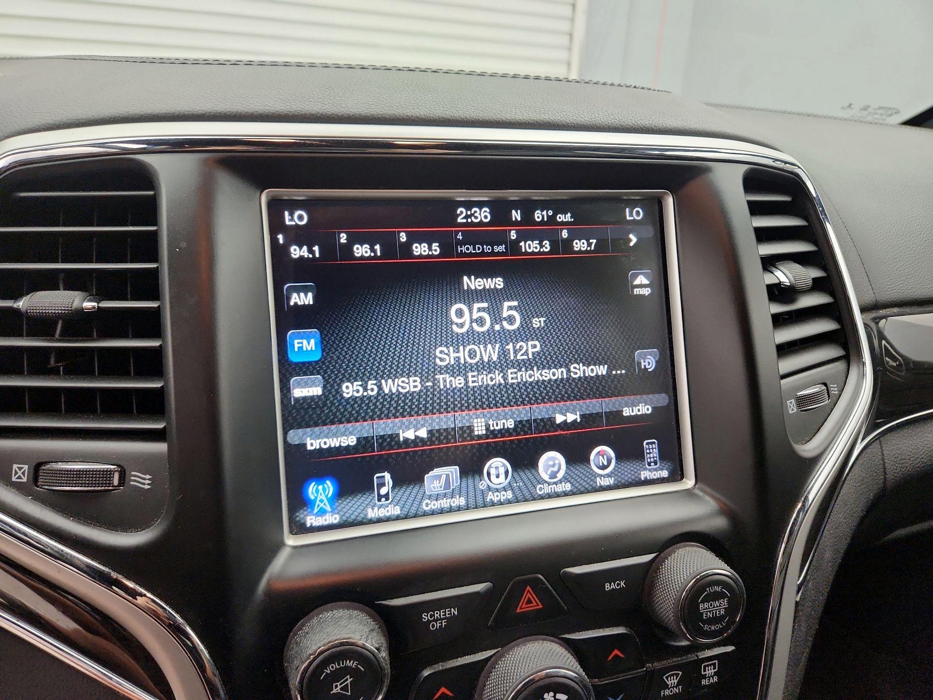 Thumbnail: 2015 Jeep Grand Cherokee - 16