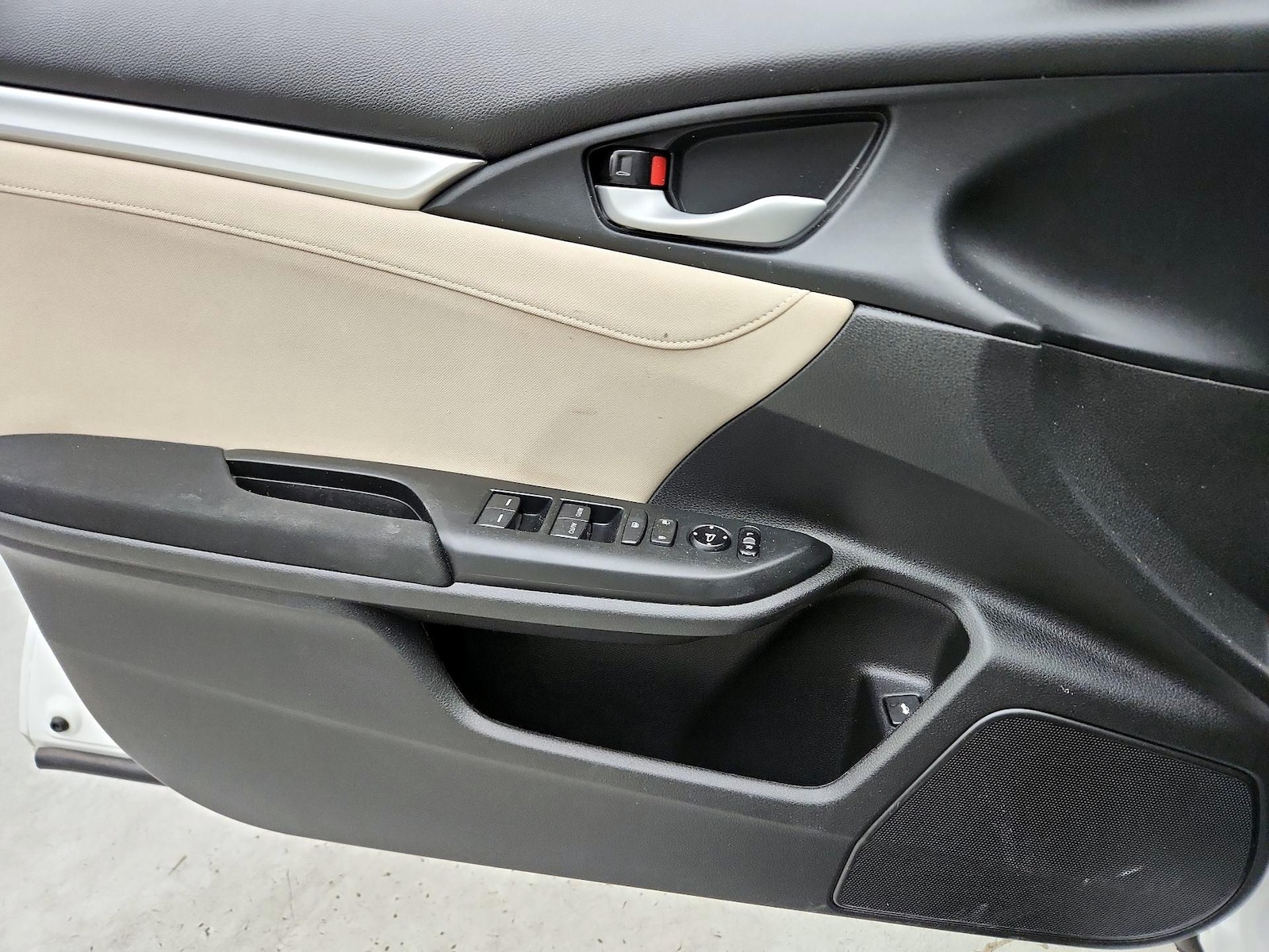 2018 Honda Civic EX - Photo 13