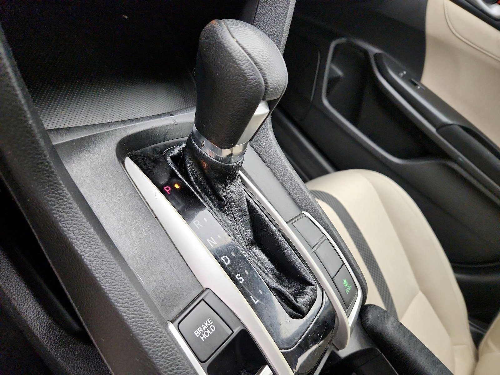 2018 Honda Civic EX - Photo 18