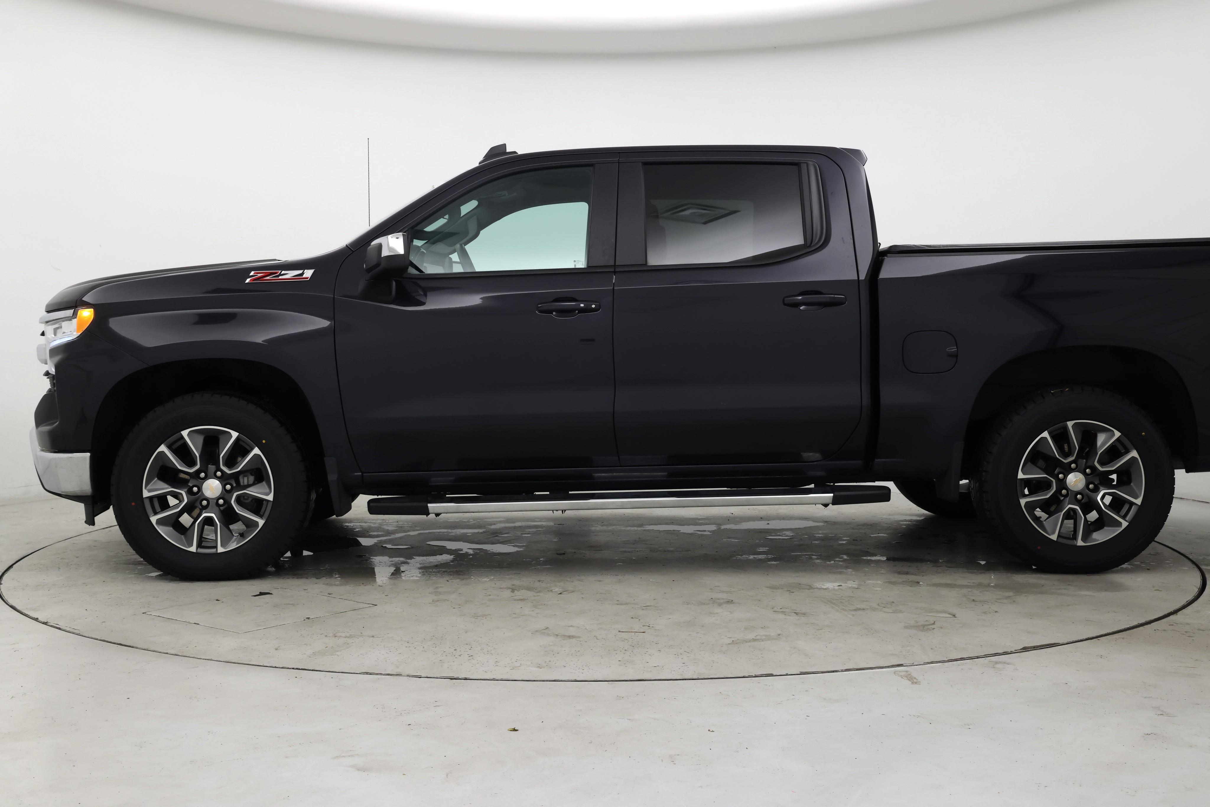 Thumbnail: 2023 Chevrolet Silverado 1500 - 3