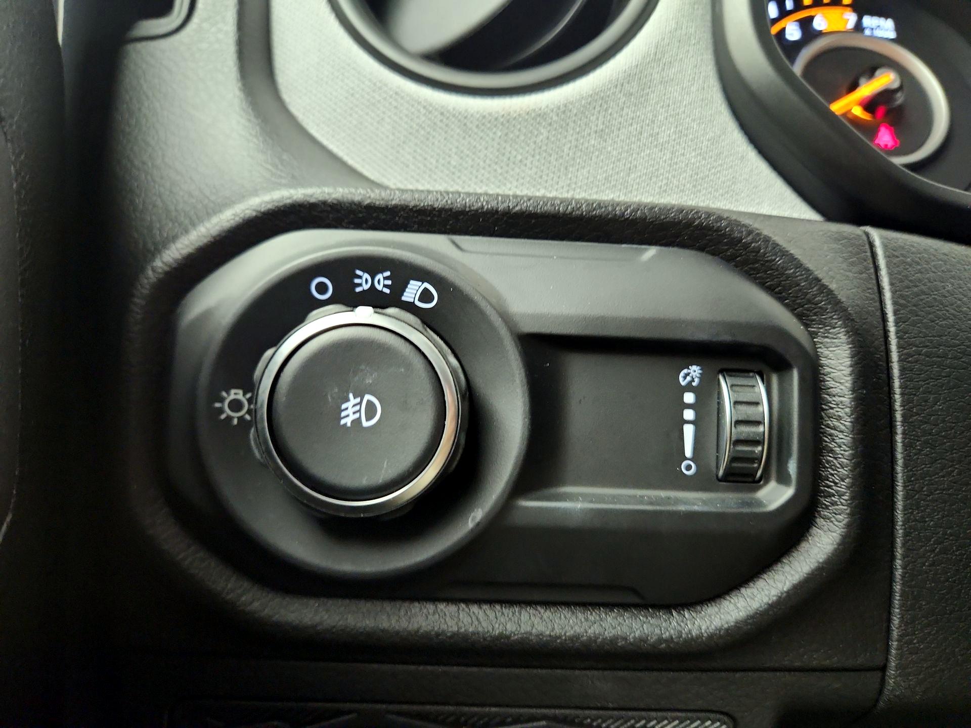 Thumbnail: 2024 Jeep Wrangler - 11