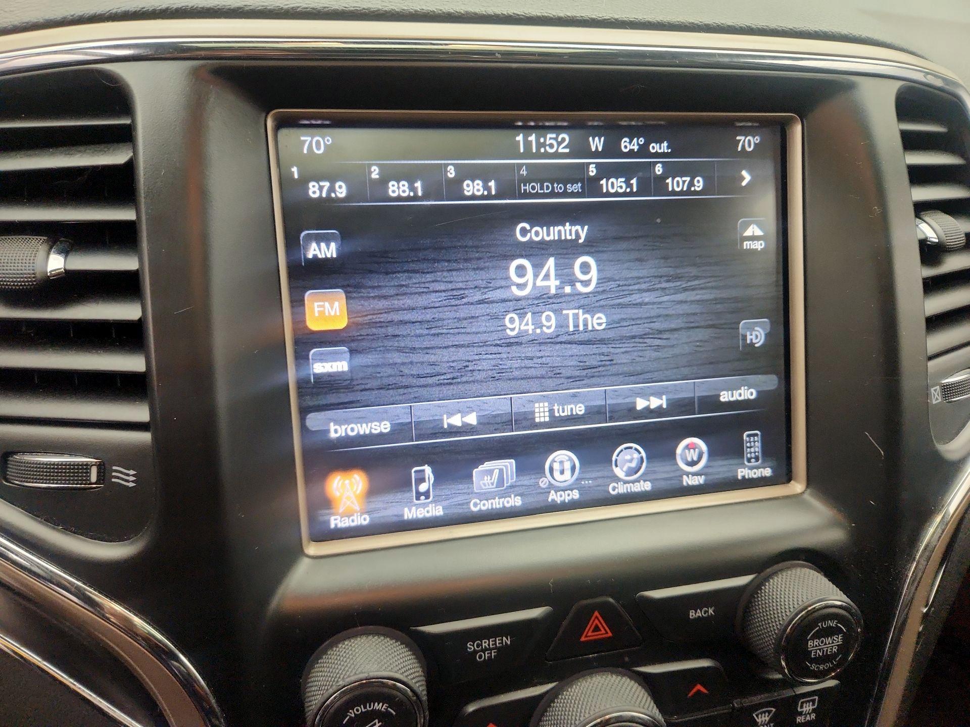Thumbnail: 2014 Jeep Grand Cherokee - 16
