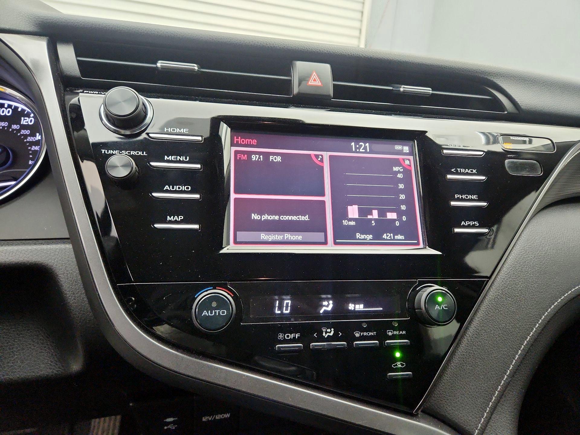 Thumbnail: 2019 Toyota Camry - 15