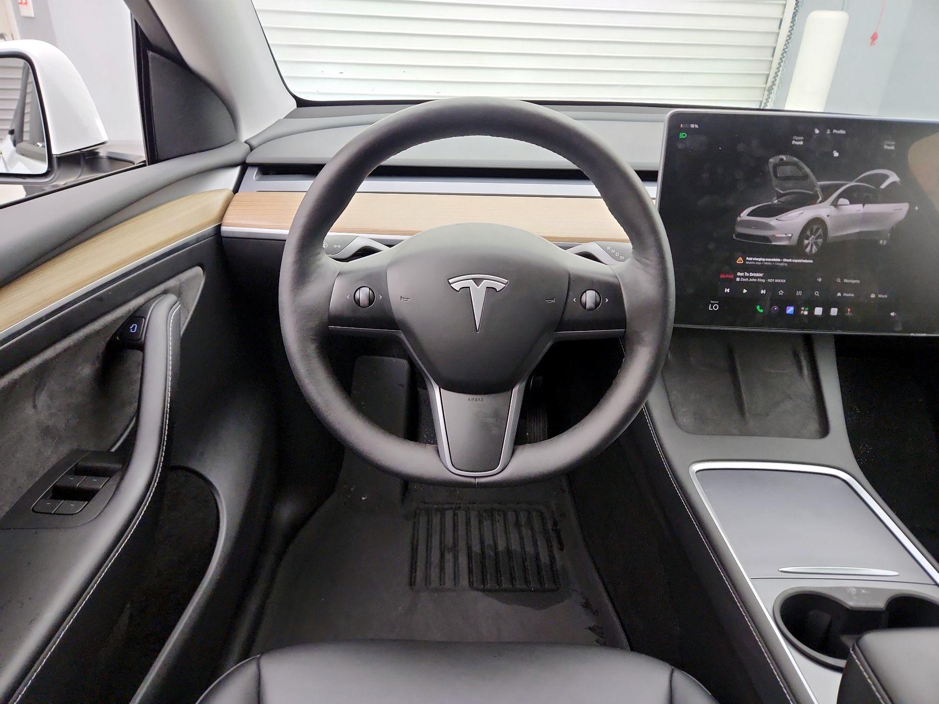 Thumbnail: 2023 Tesla Model Y - 10